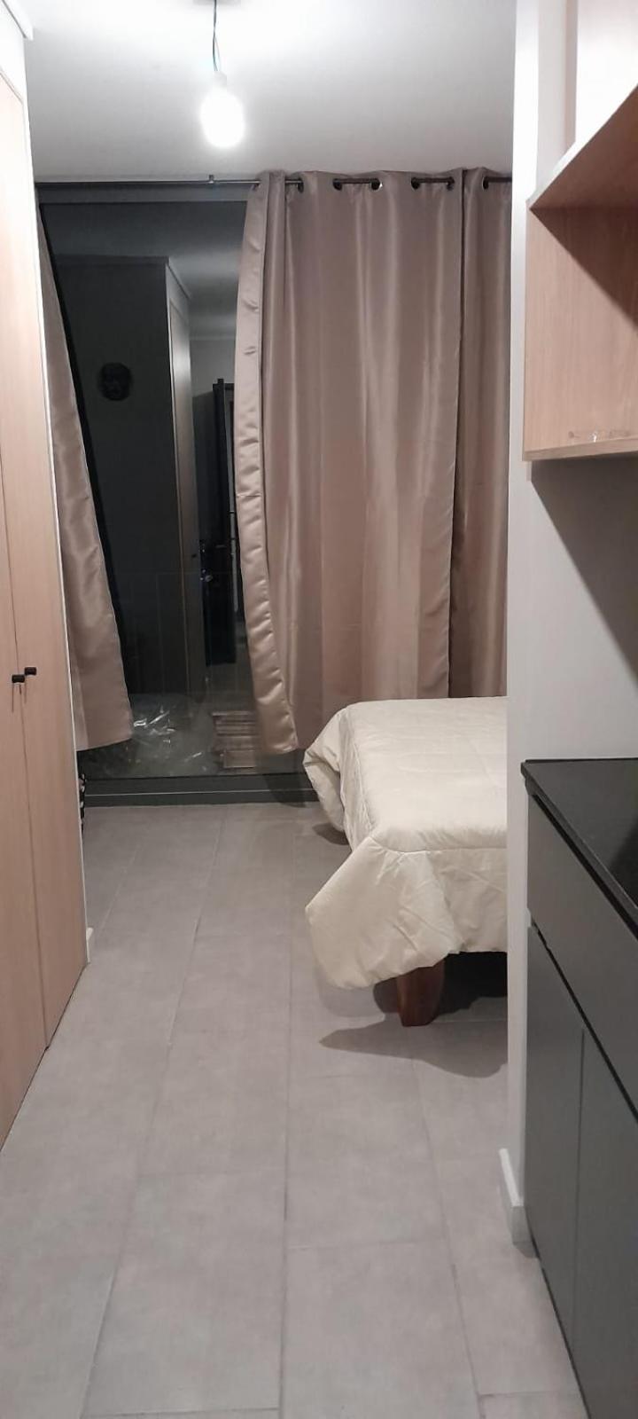 Pequeño departamento con estacionamiento privado