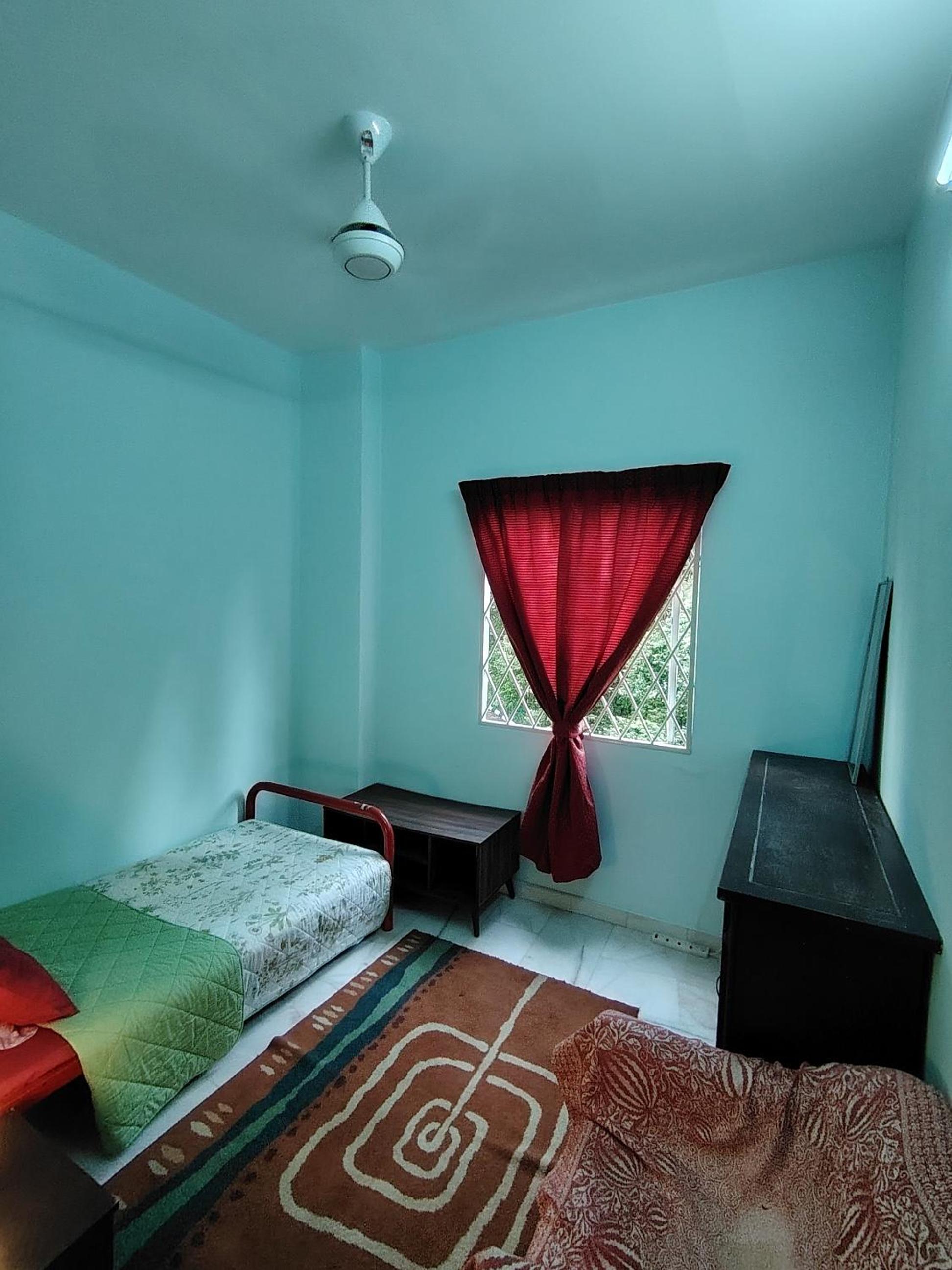 Homestay Spacious Condo Gurney Heights 5min to KLCC