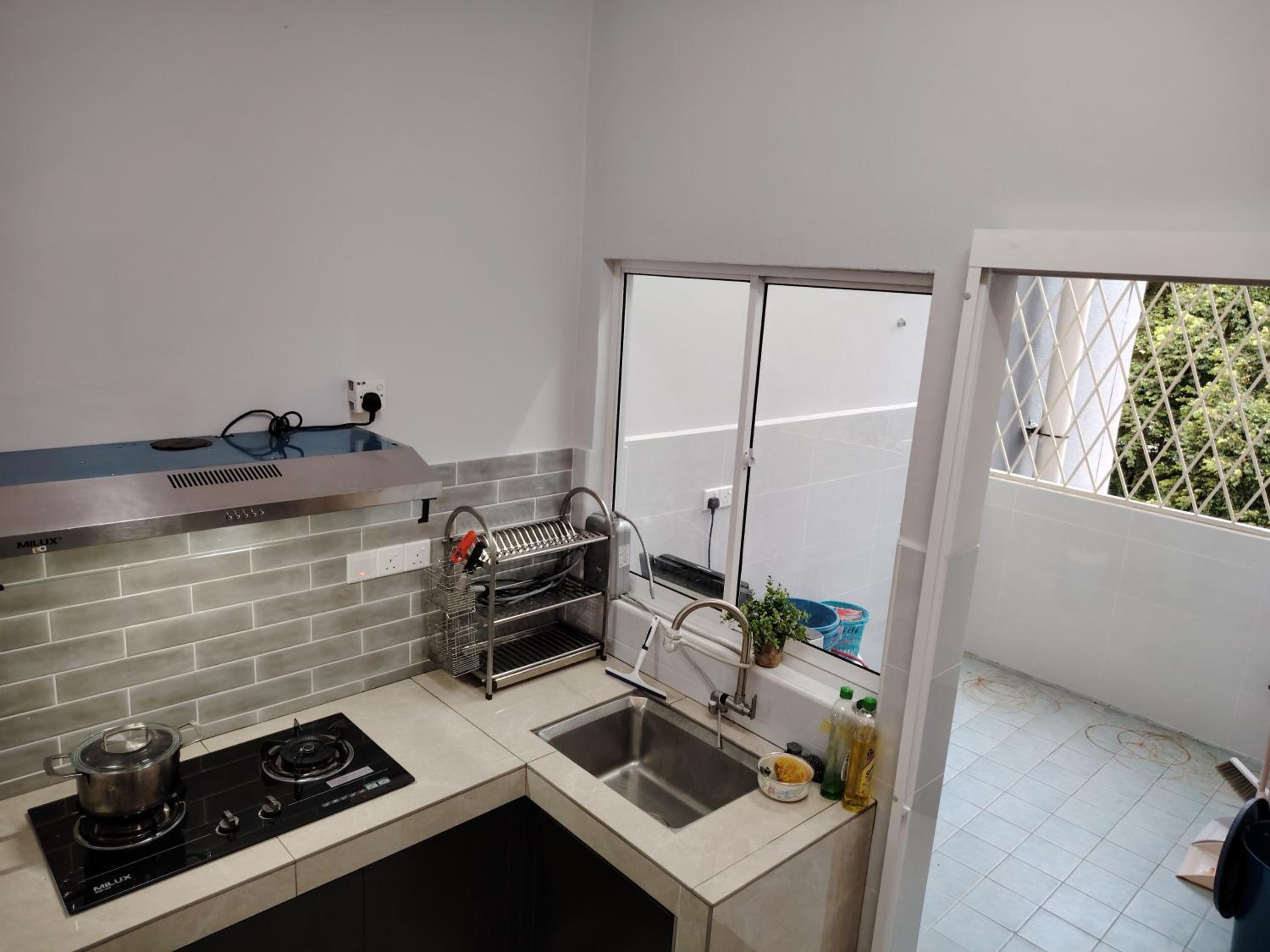 Homestay Spacious Condo Gurney Heights 5min to KLCC