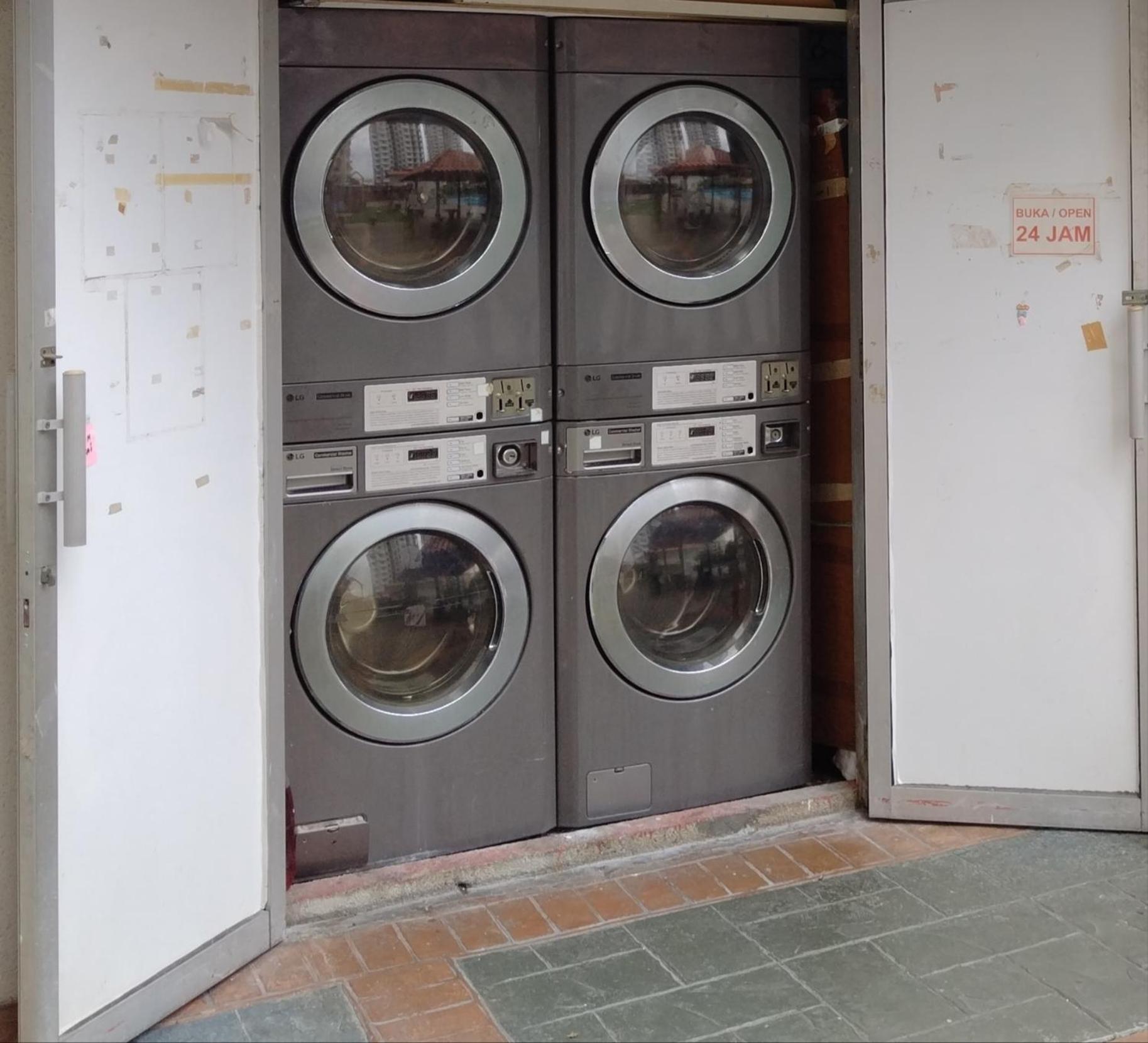 Homestay Spacious Condo Gurney Heights 5min to KLCC