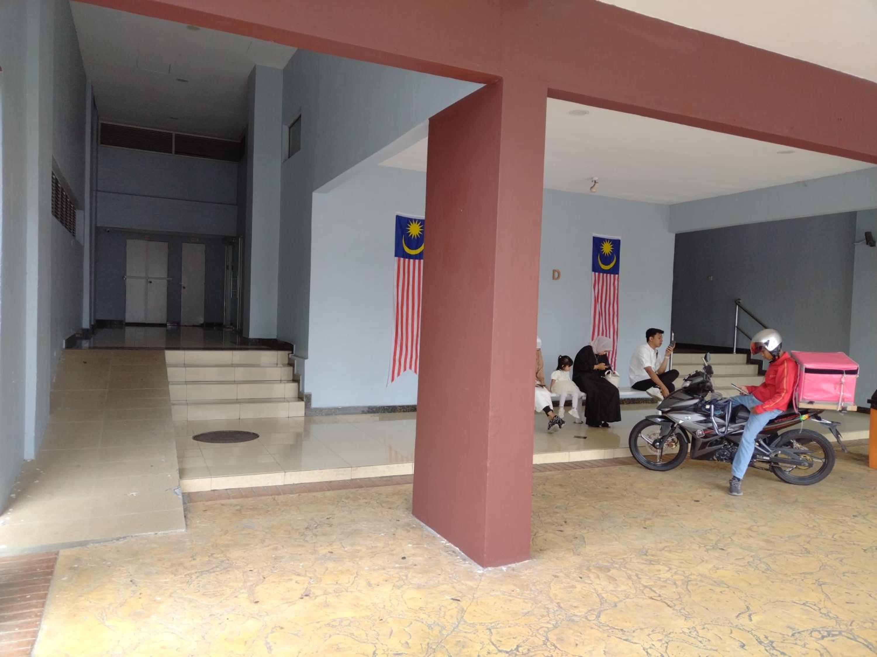Homestay Spacious Condo Gurney Heights 5min to KLCC