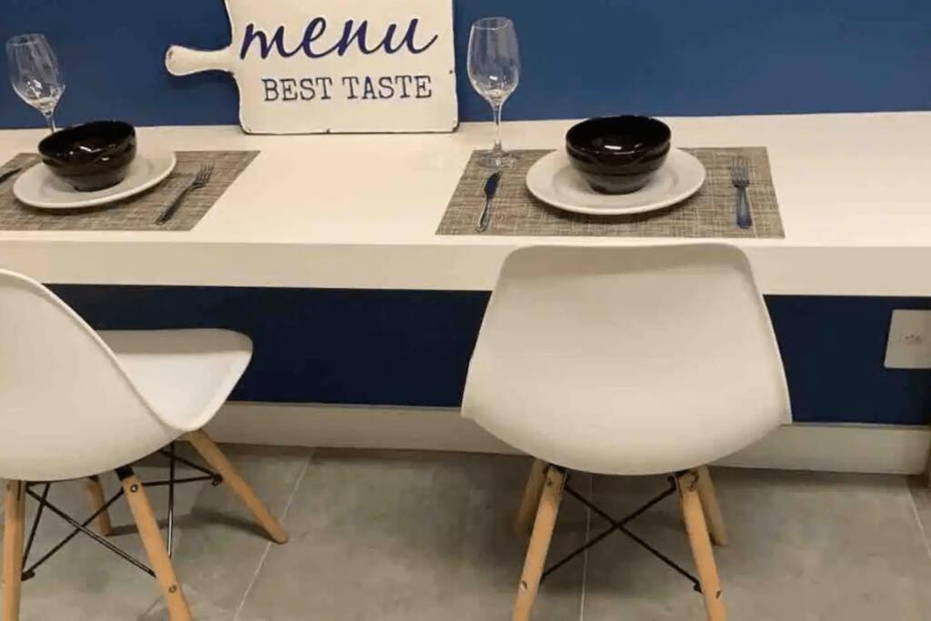 Moderno, novo e confortável no centro de Floripa