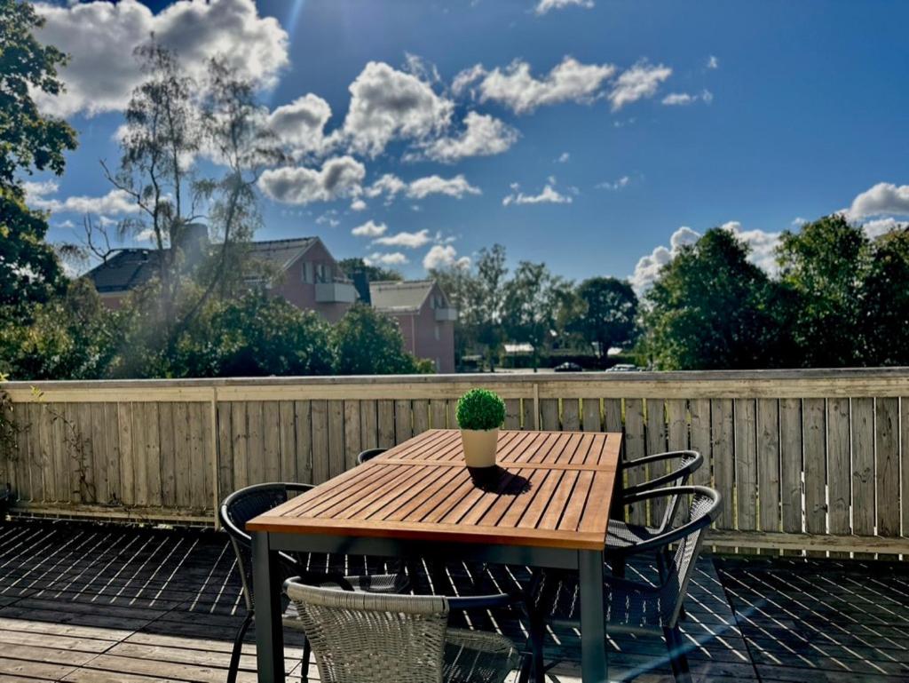 Prisvärd & rymlig lgh nära ALV view 5