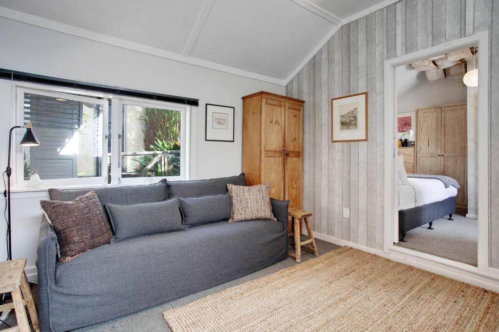 Mount Eden Cottage your Urban Sanctuary with Carpark view 3