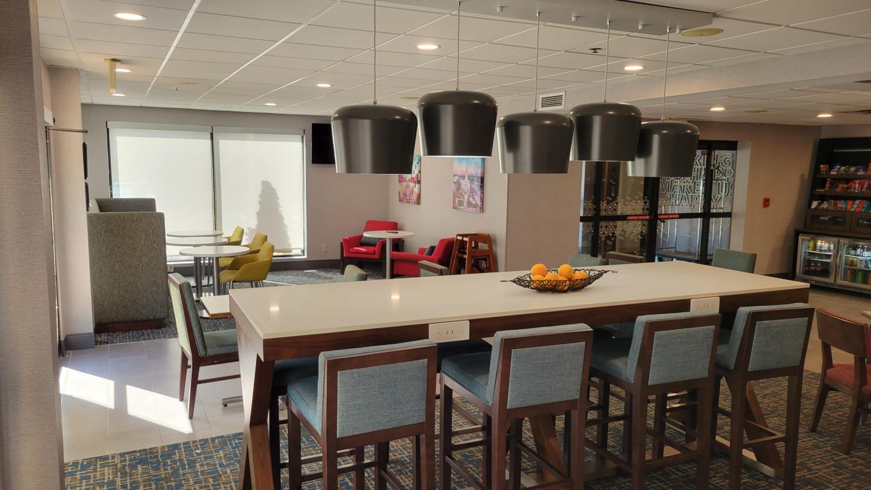 Commerce Vacations - Hampton Inn Commerce - Property Image 21