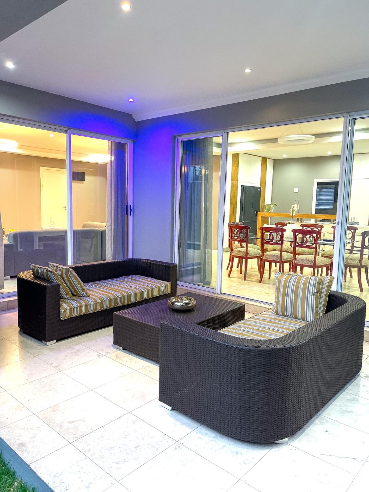 Hotel Villa In Sandton Johannesburg - Image 1