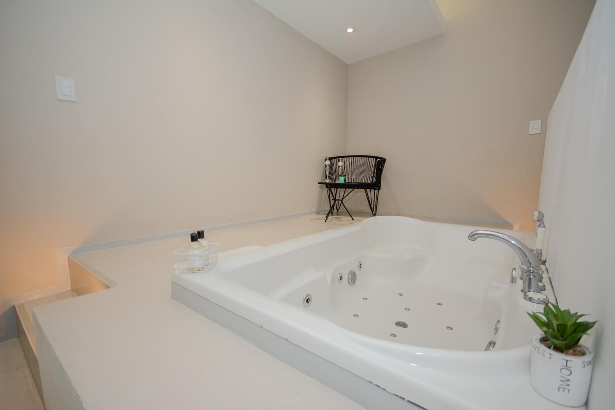 Amplio Studio con Jacuzzi privado - Recoleta