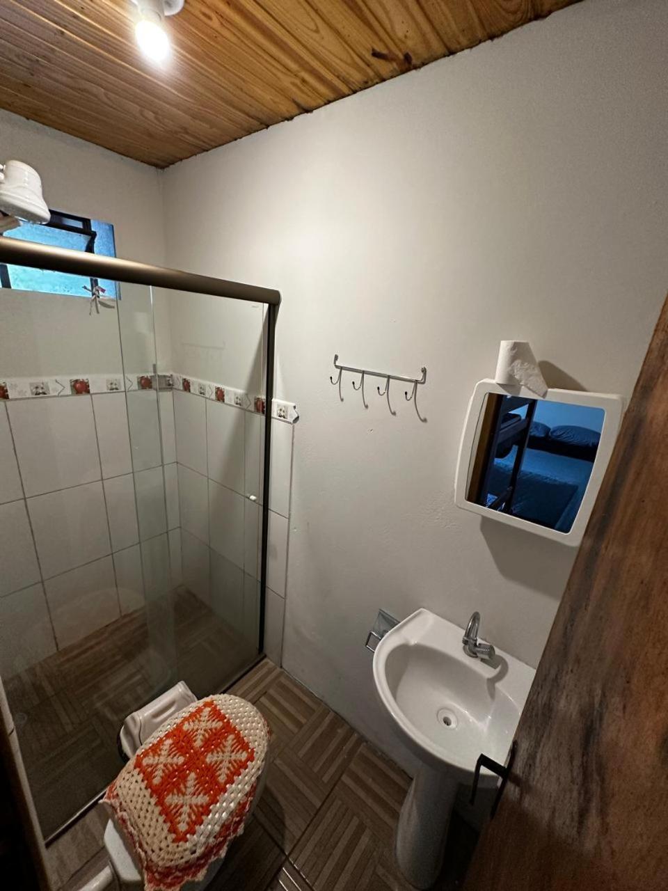 Casa grande com Piscina e Churrasqueira