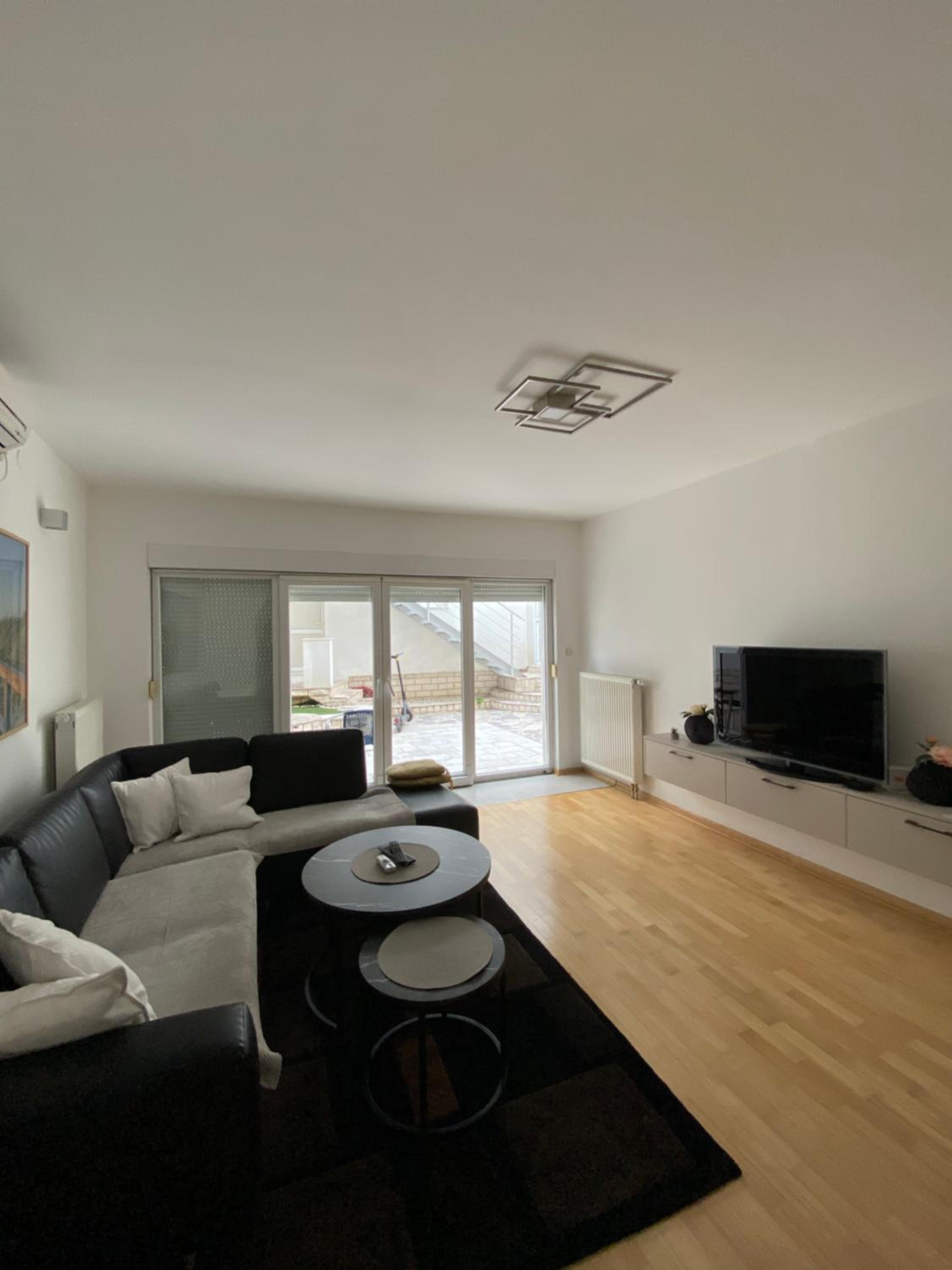 Apartments Malin