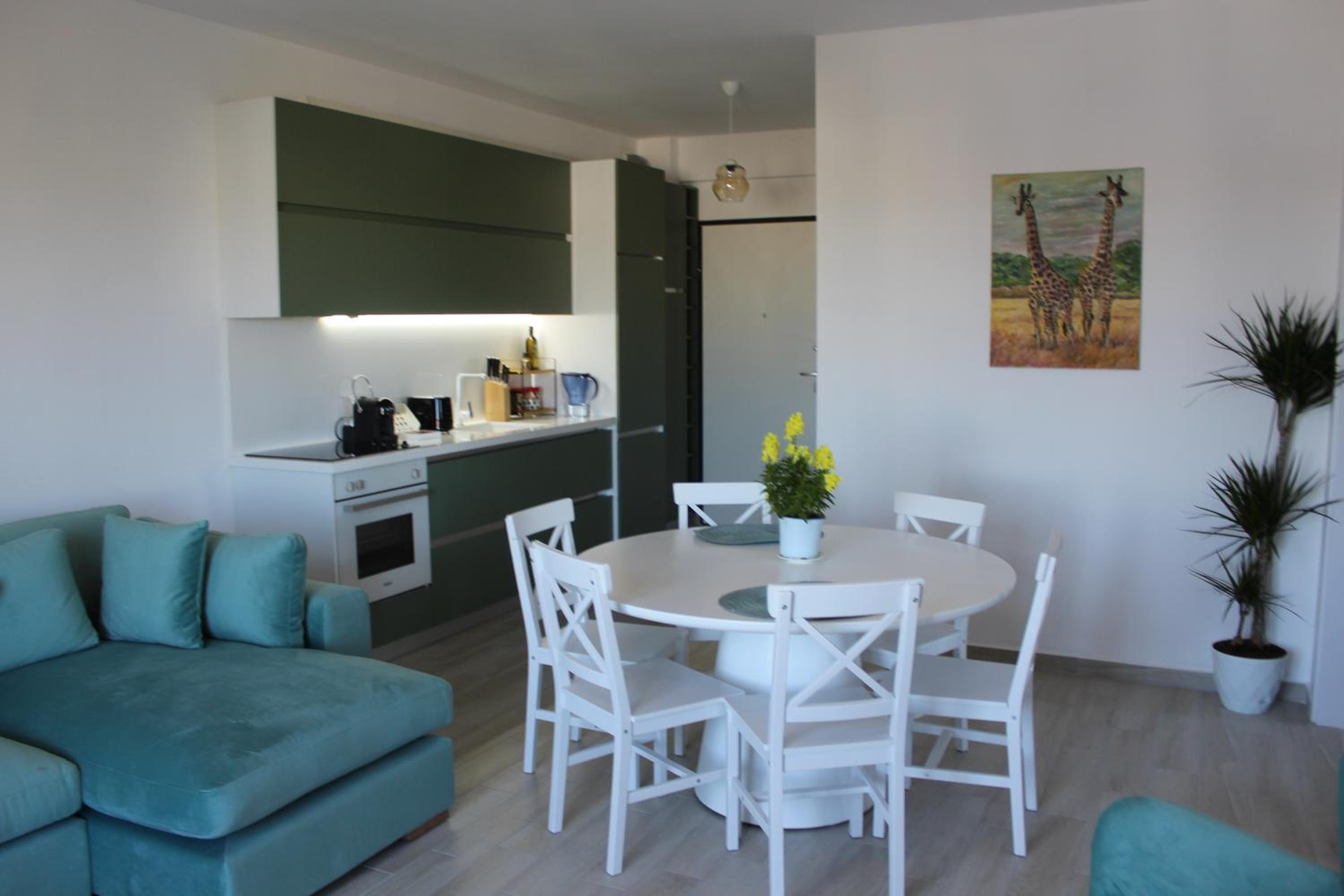 Savana Modern Apartment by the sea