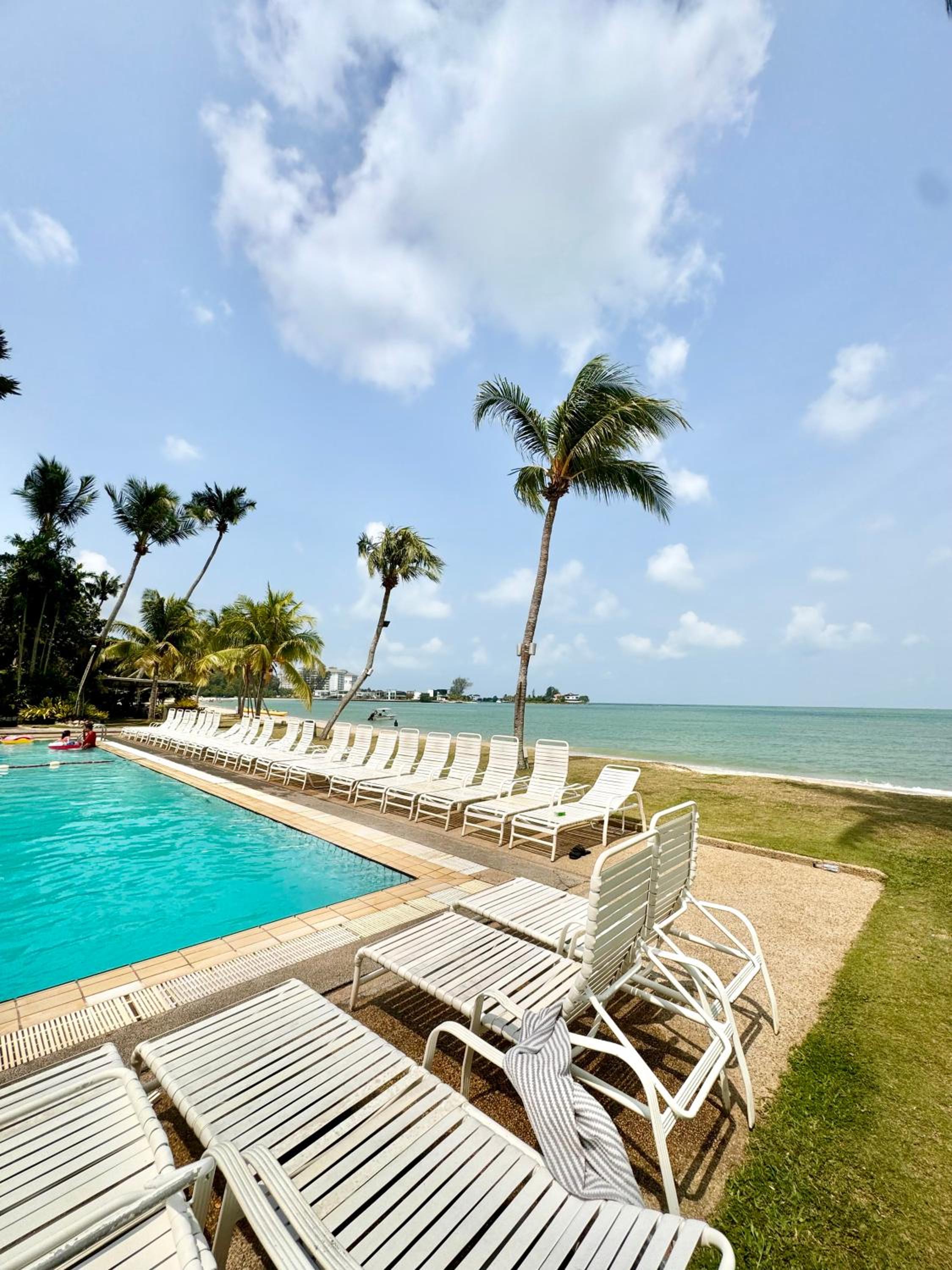 GOLDEN WAVE HOMESTAY 3BR The Regency Port Dikson photo 2