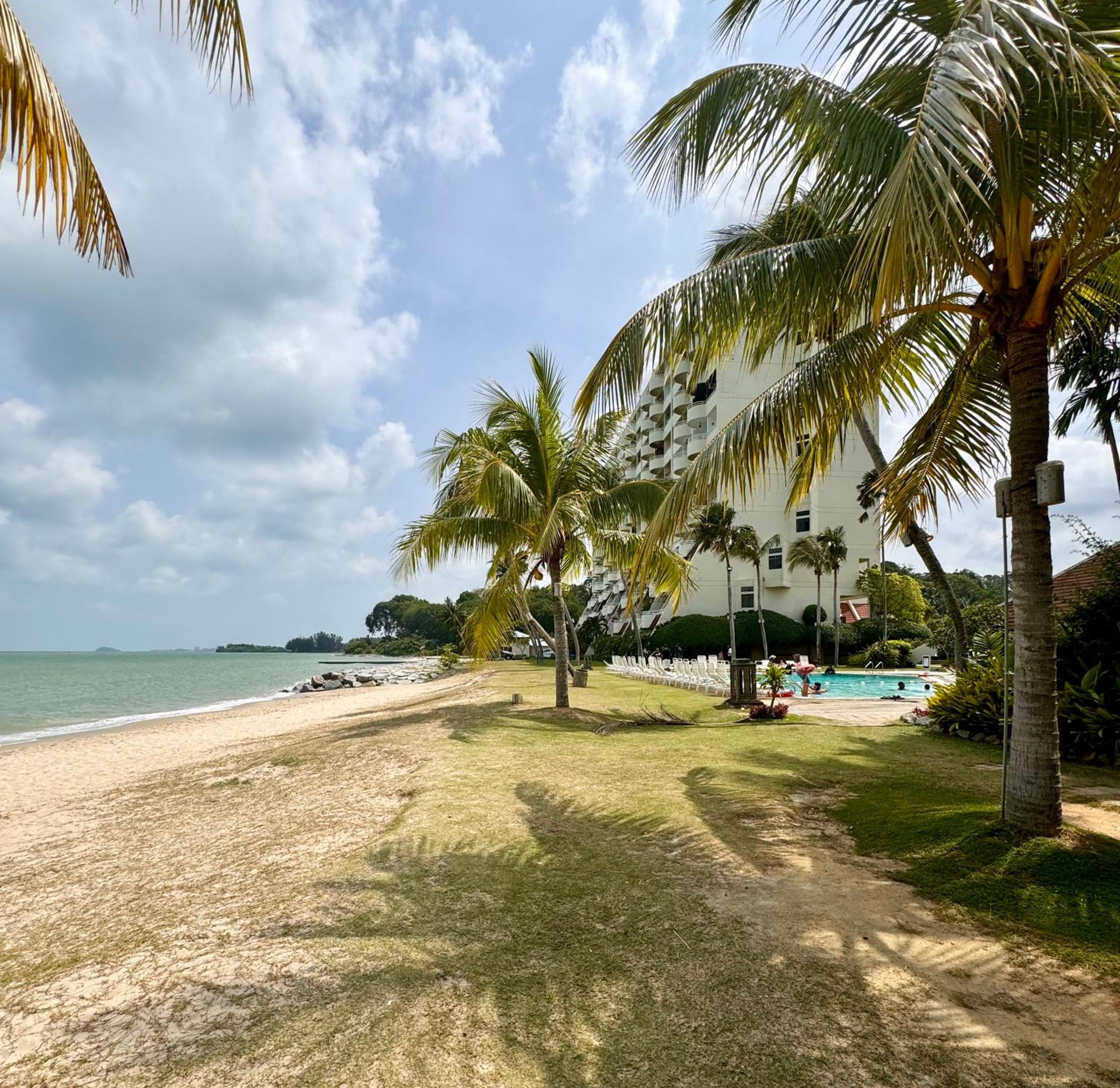 GOLDEN WAVE HOMESTAY 3BR The Regency Port Dikson photo 8