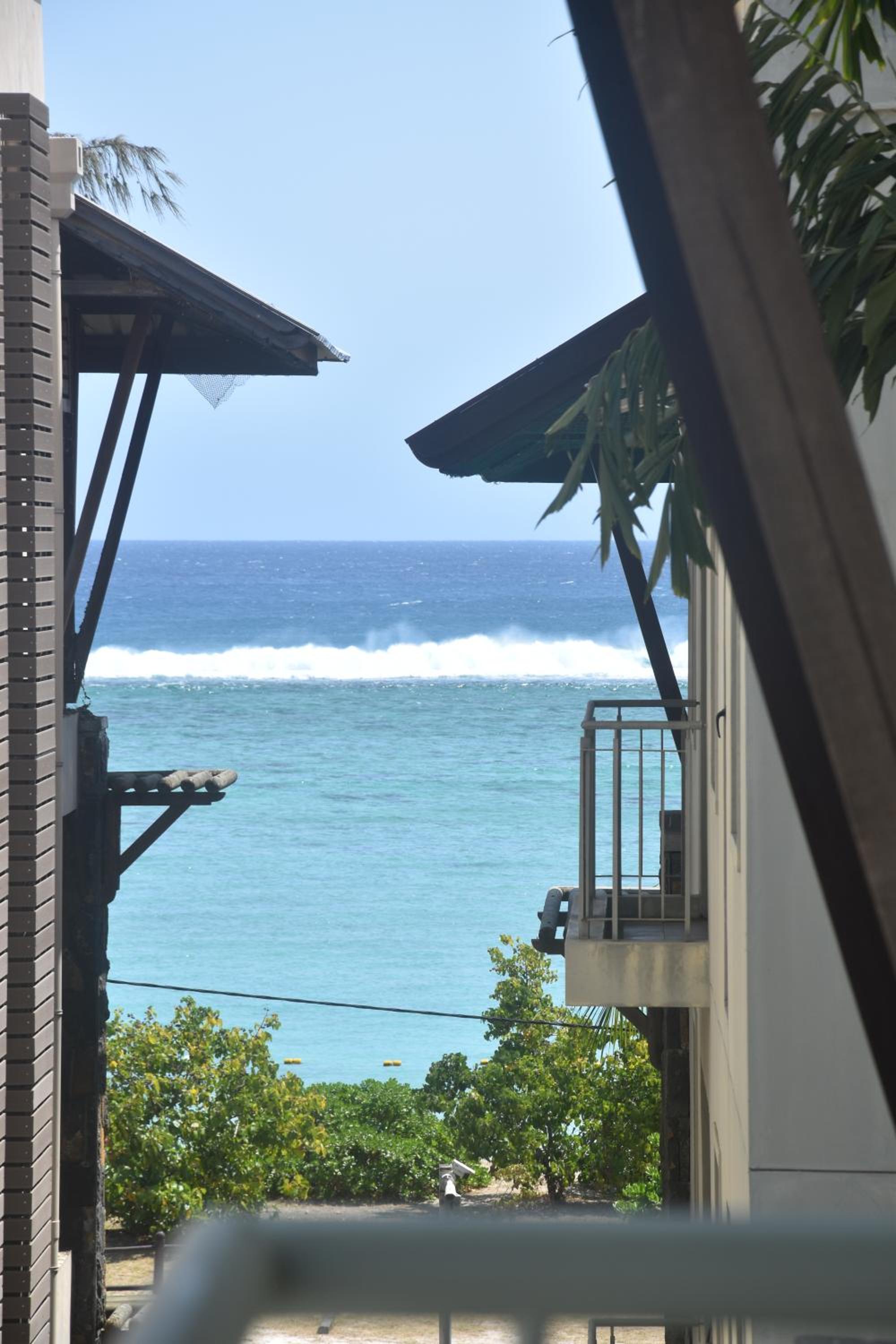 Blue Waves Beachfront Penthouse