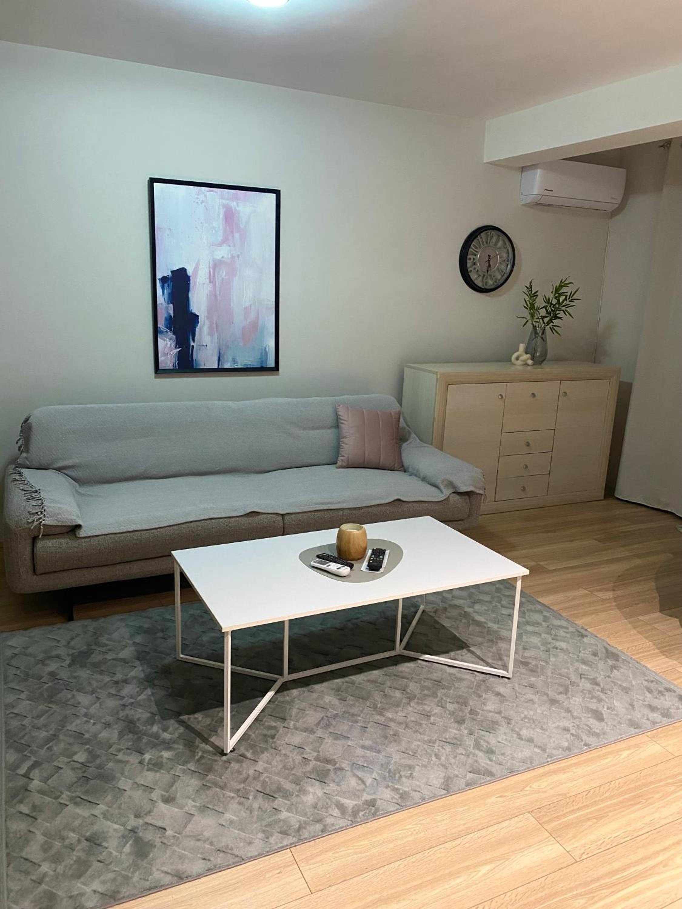 Deluxe Apartments