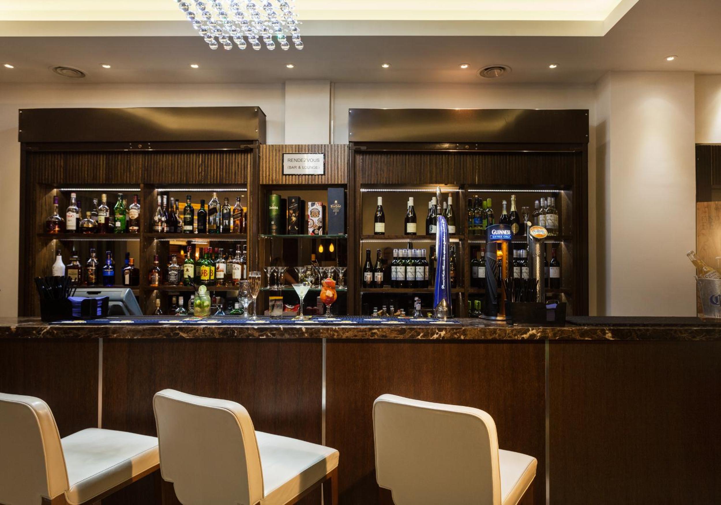 Hounslow Vacations - Park Grand Heathrow - Property Image 4
