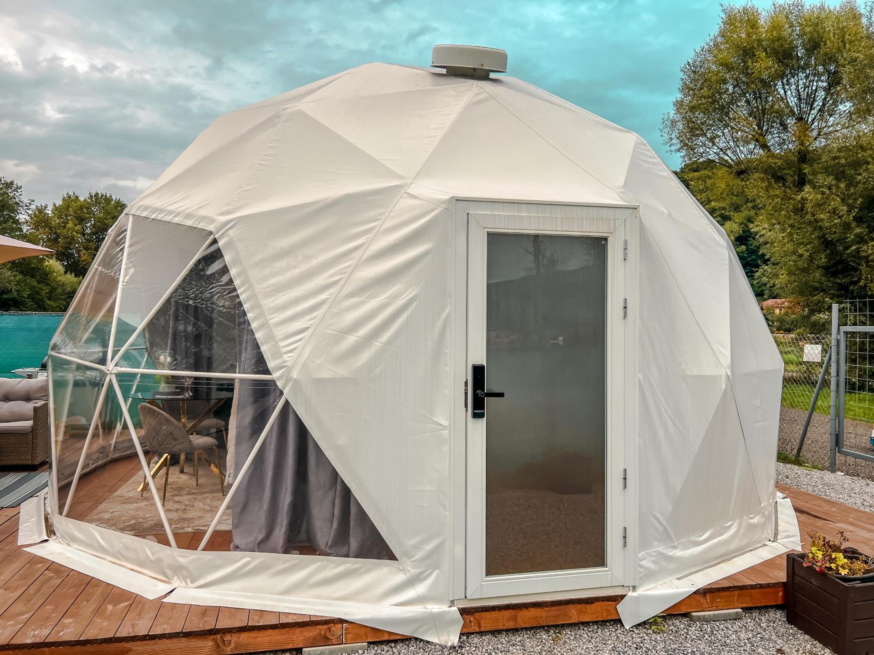 Hideaway Glamping