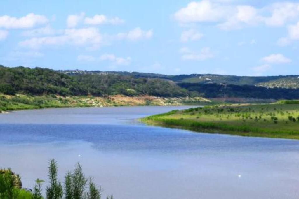 HILL COUNTRY HOME 15 ACRES,BILLIARD,FIREPIT,POOL,WINERY, Next to Flat Creek Winery view 2