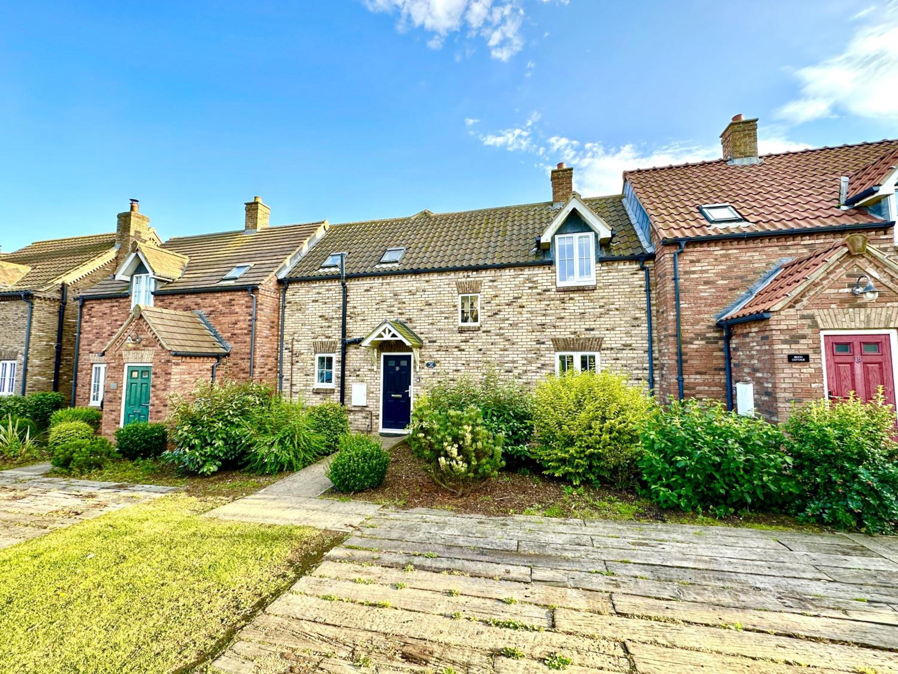 Anchor Cottage - Part of the The Bay Filey Holiday Village with pool, gym and direct beach access, pub, restaurant, tennis and meadows walks