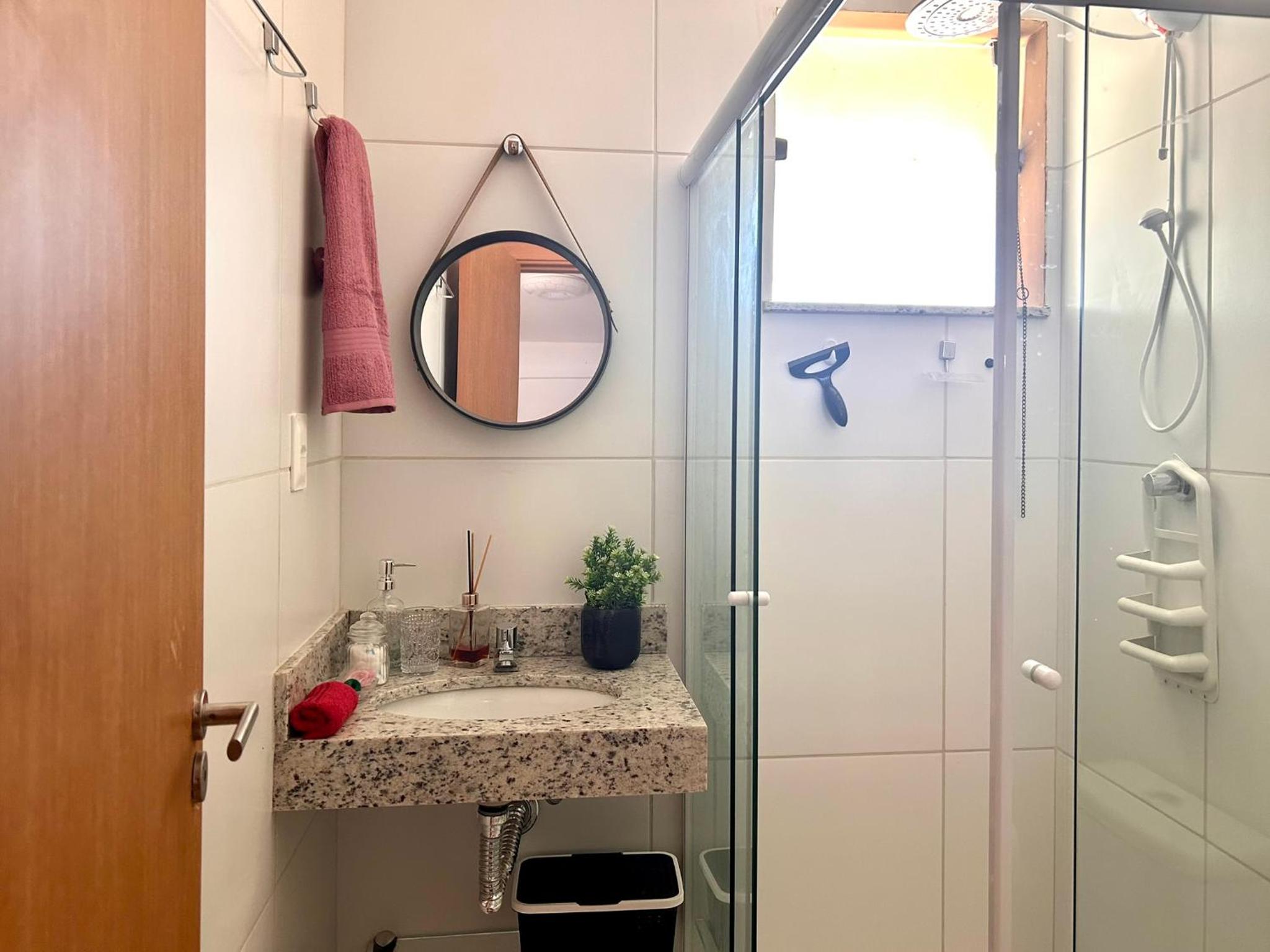 Tiê, Guarajuba, Apartamento Formidável