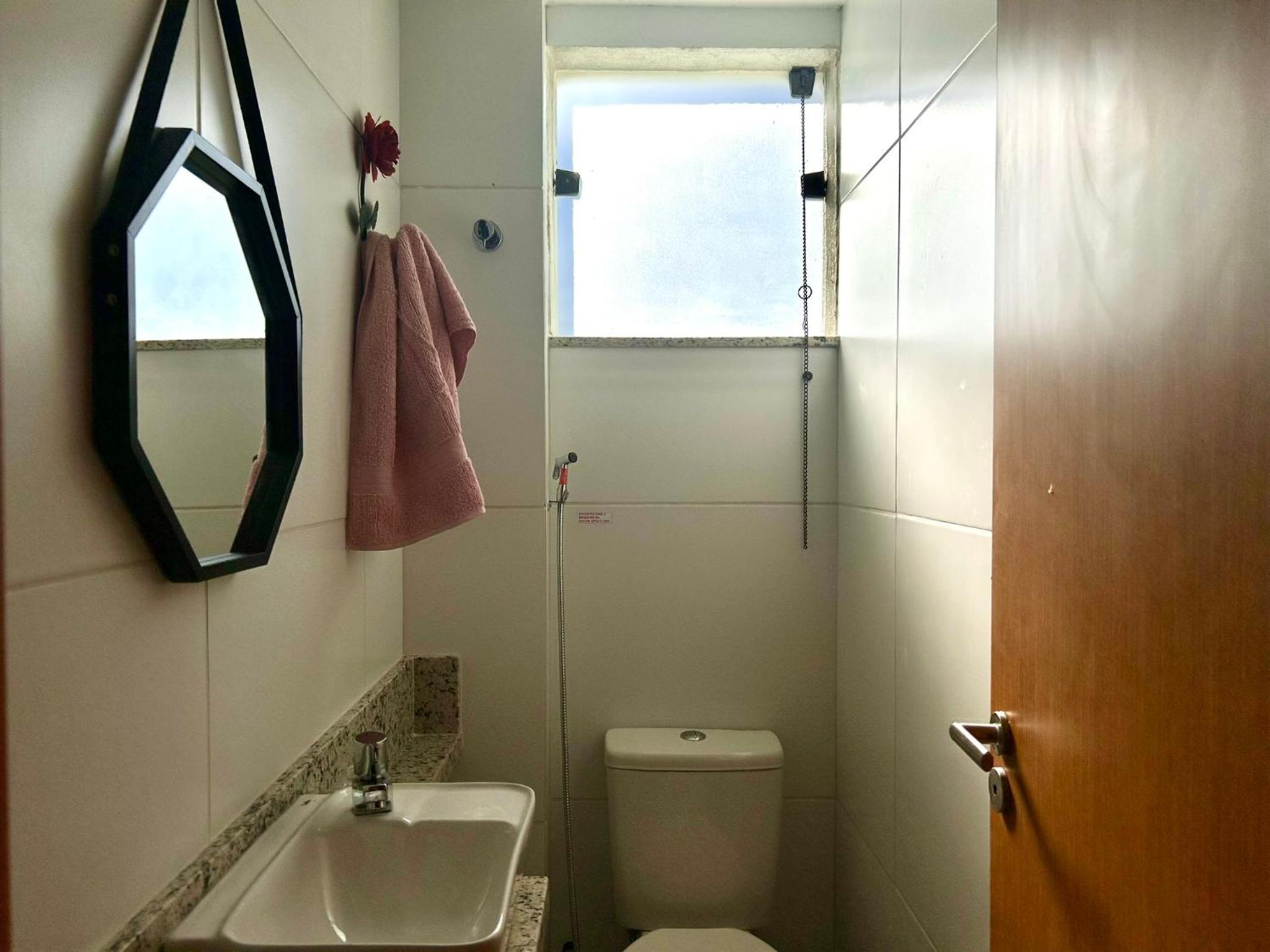 Tiê, Guarajuba, Apartamento Formidável