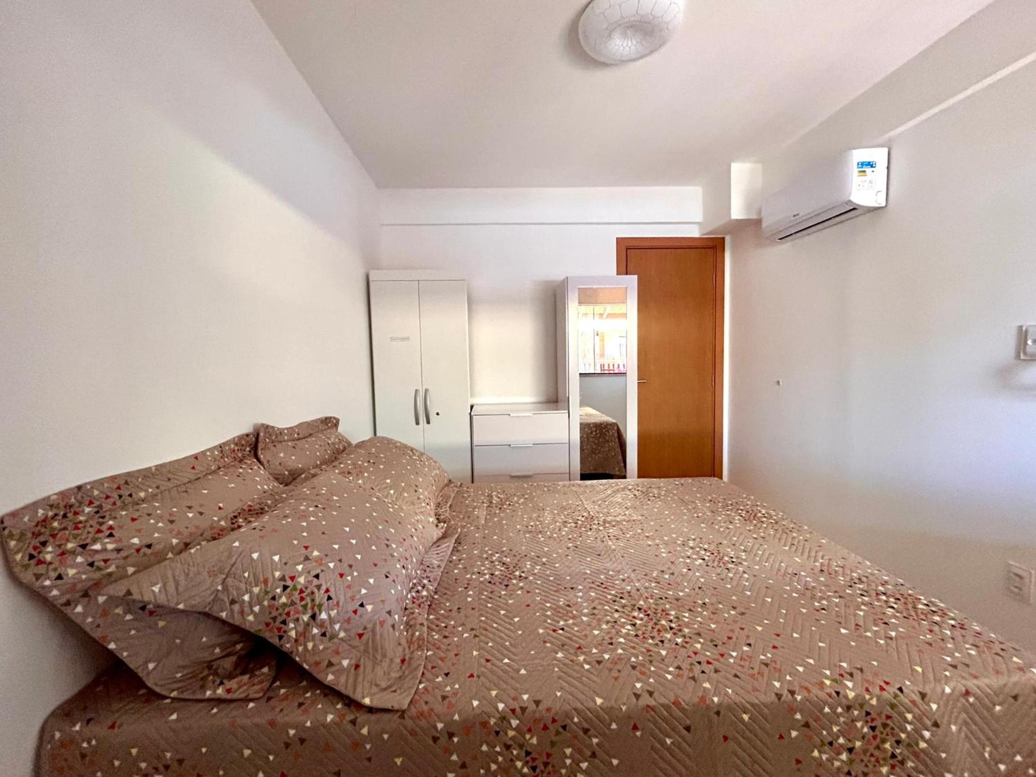 Tiê, Guarajuba, Apartamento Formidável