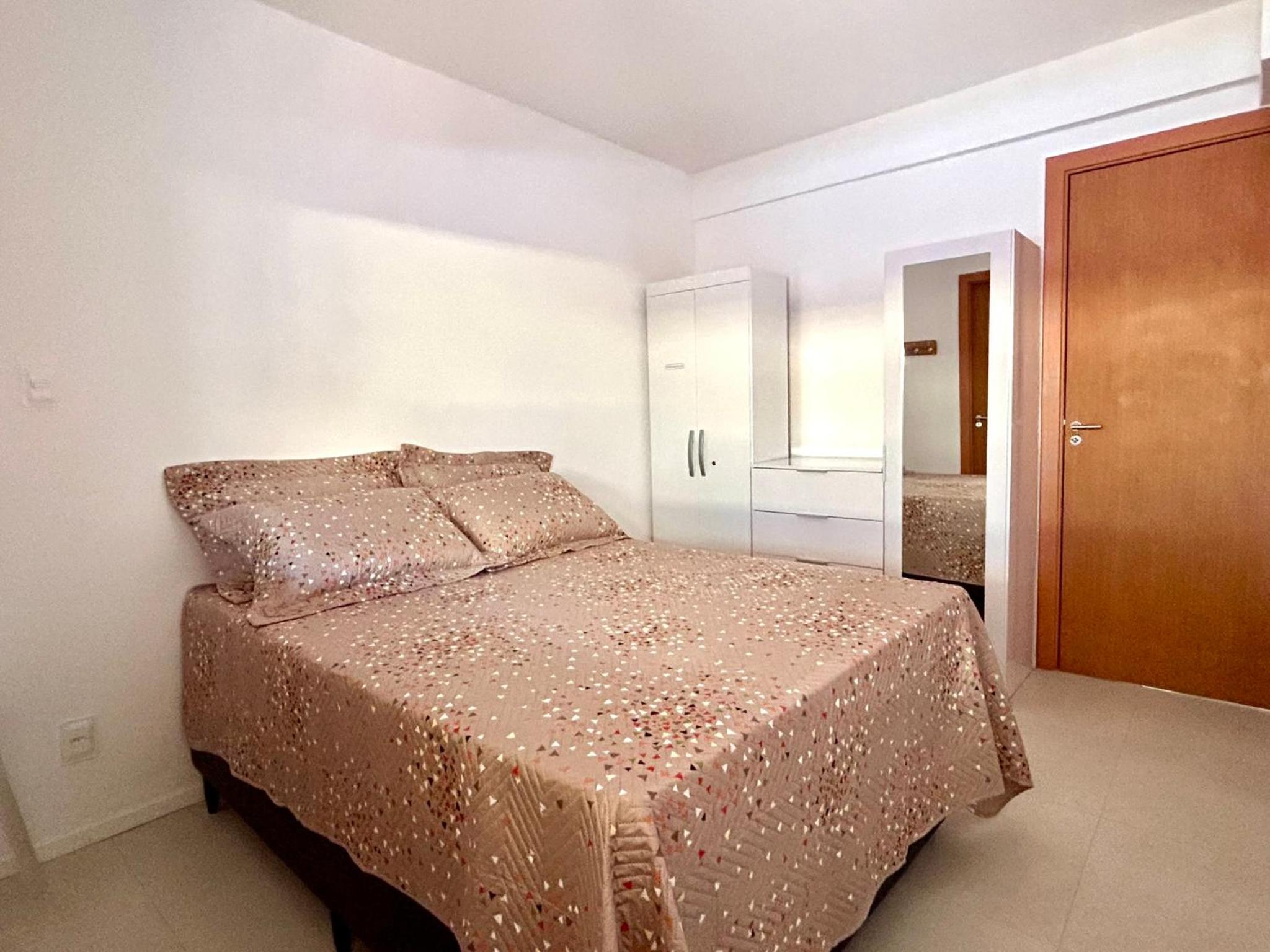 Tiê, Guarajuba, Apartamento Formidável
