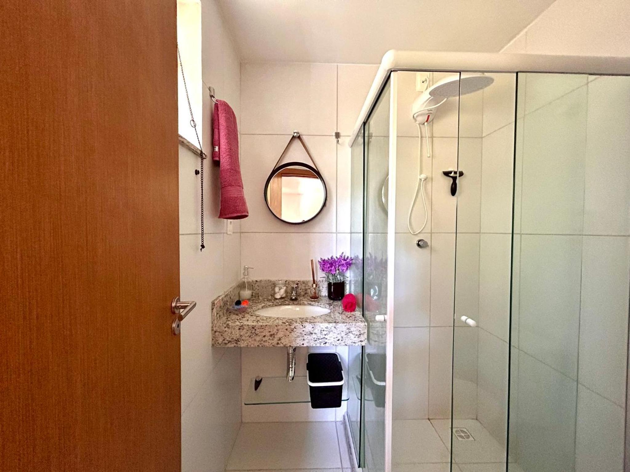 Tiê, Guarajuba, Apartamento Formidável