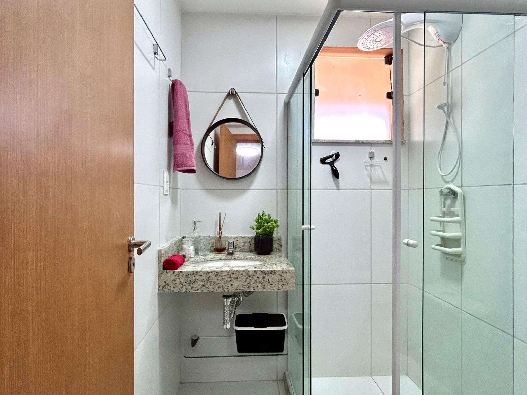 Tiê, Guarajuba, Apartamento Formidável