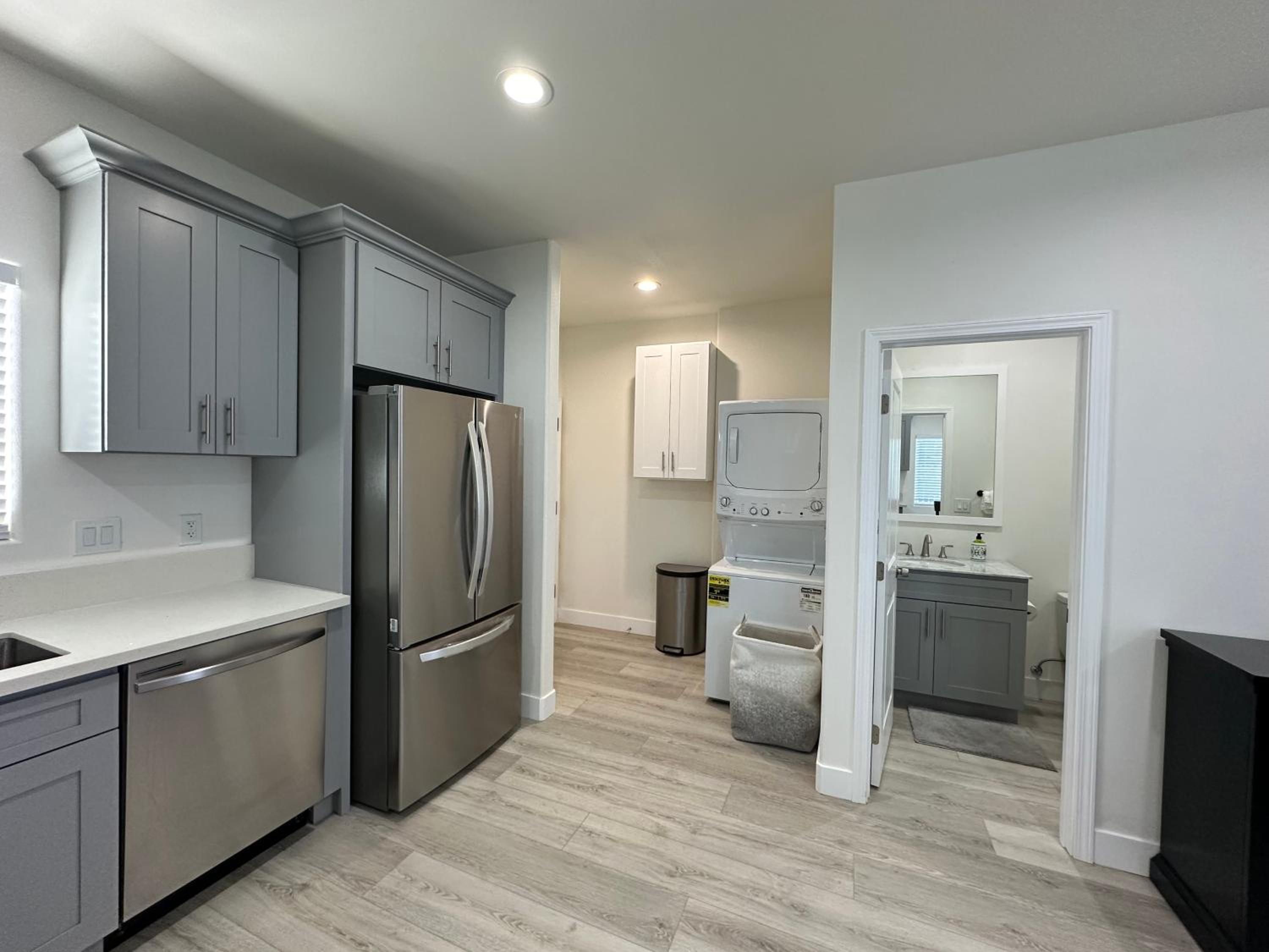 Orange County/Anaheim Vacations - New 2-story house 3 bedrooms 3 bathrooms in Anaheim near Disneyland - Property Image 29