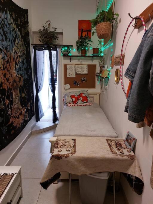 Tiny Place Near The Shuk view 2