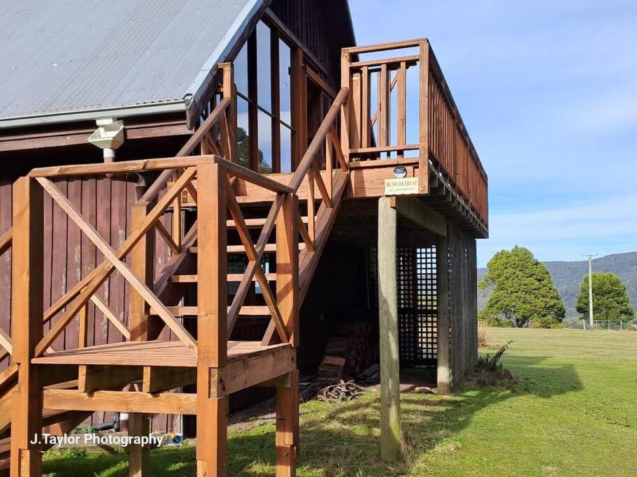 Mt Elephant Bush Retreat - Gray