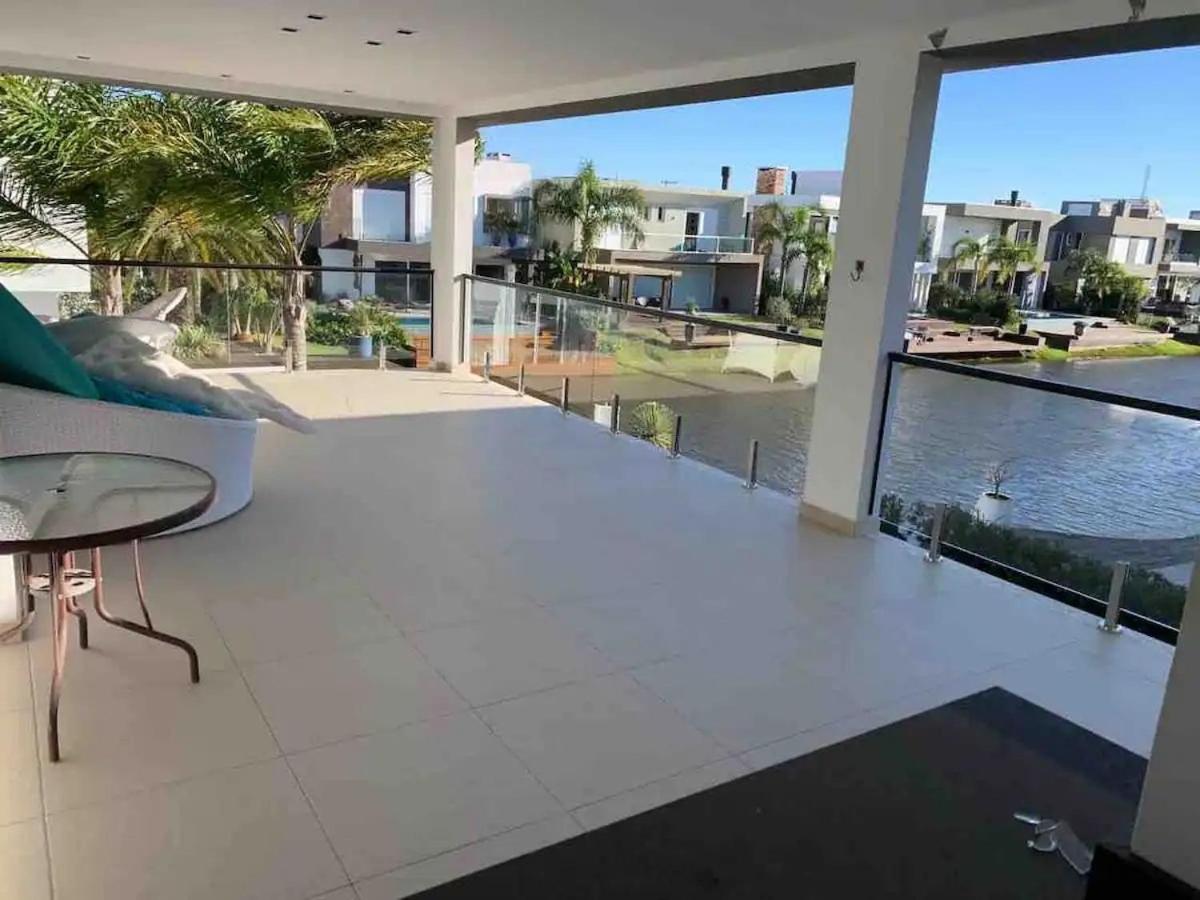 Verão Perfeito no Condomínio Malibu!