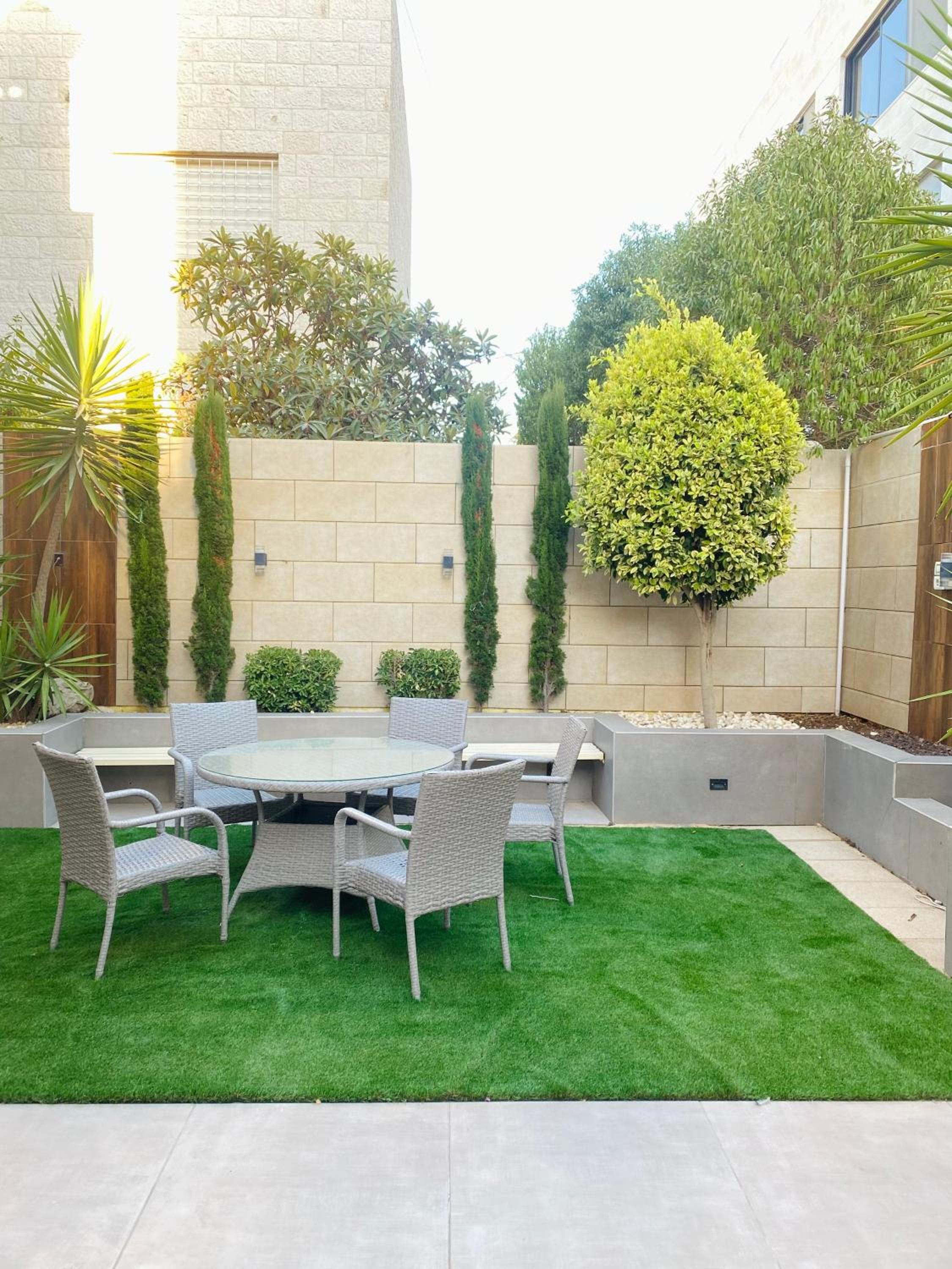 Luxurious 4 Bedroom Villa in Abdoun-Amman view 2