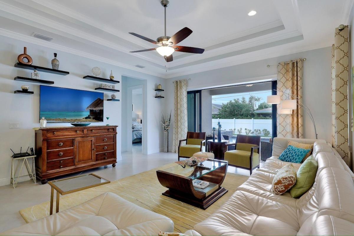 Luxury Abounds at Vanderbilt Beach Pool & Spa view 2