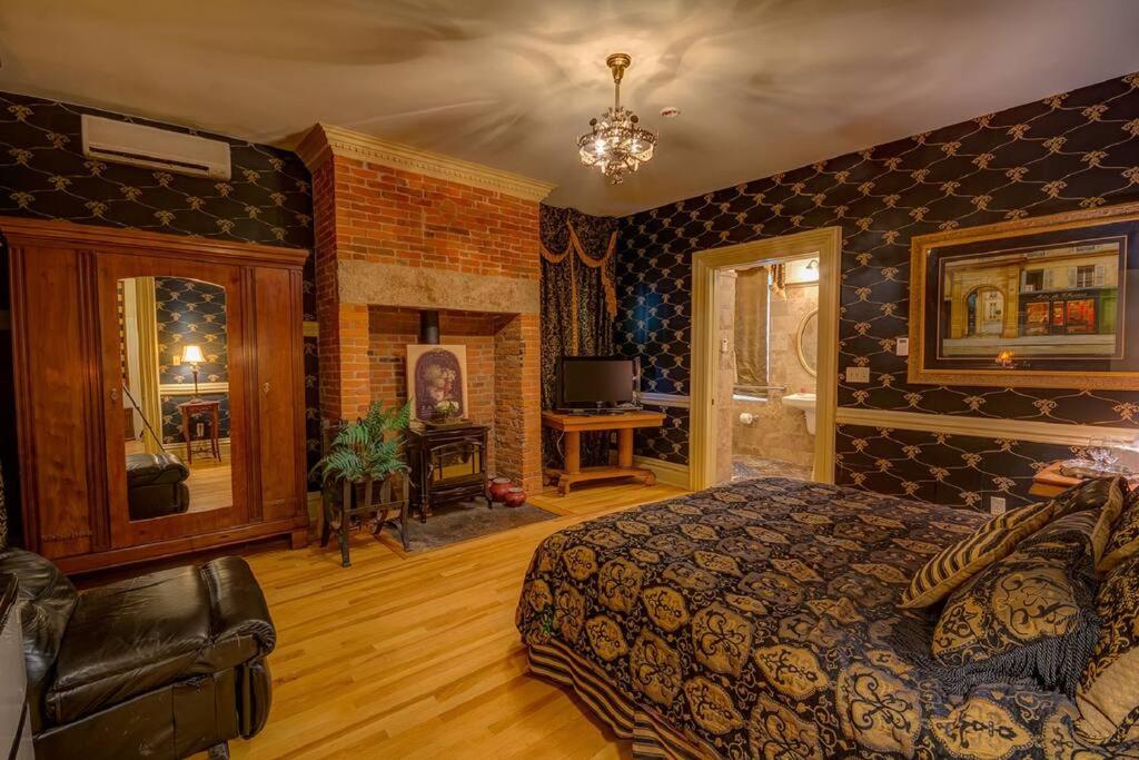 Captain Merry Mansion