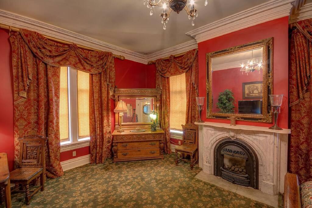 Captain Merry Mansion