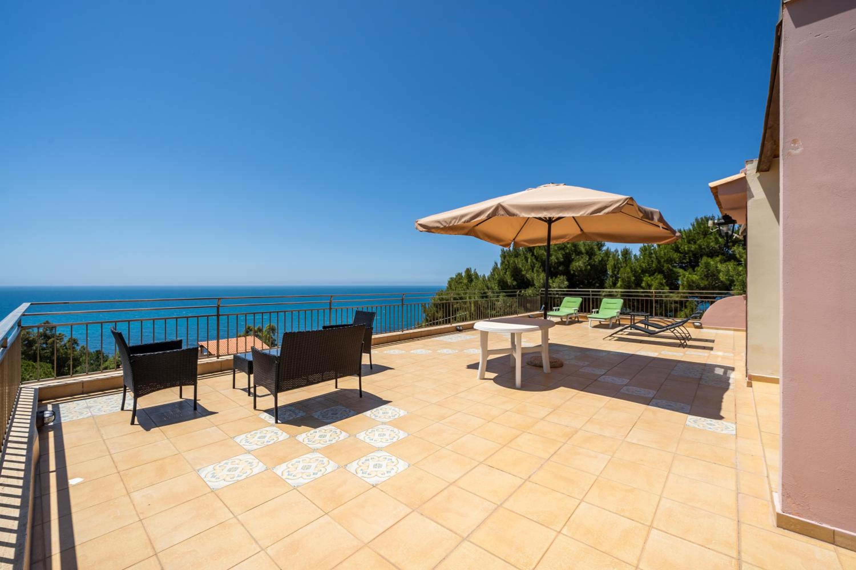 Villa Rosa sul mare