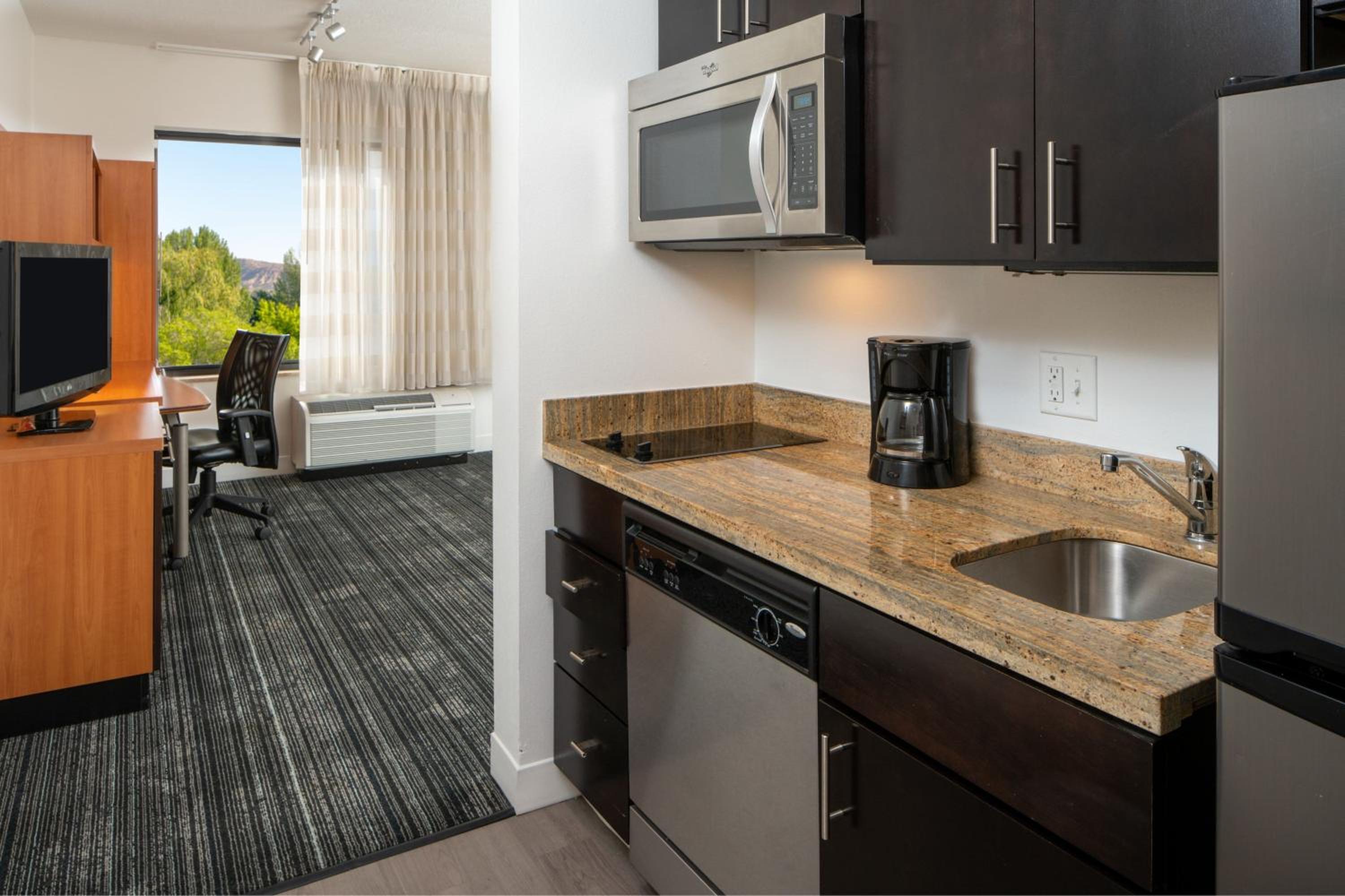 Vernal Vacations - TownePlace Suites by Marriott Vernal - Property Image 5