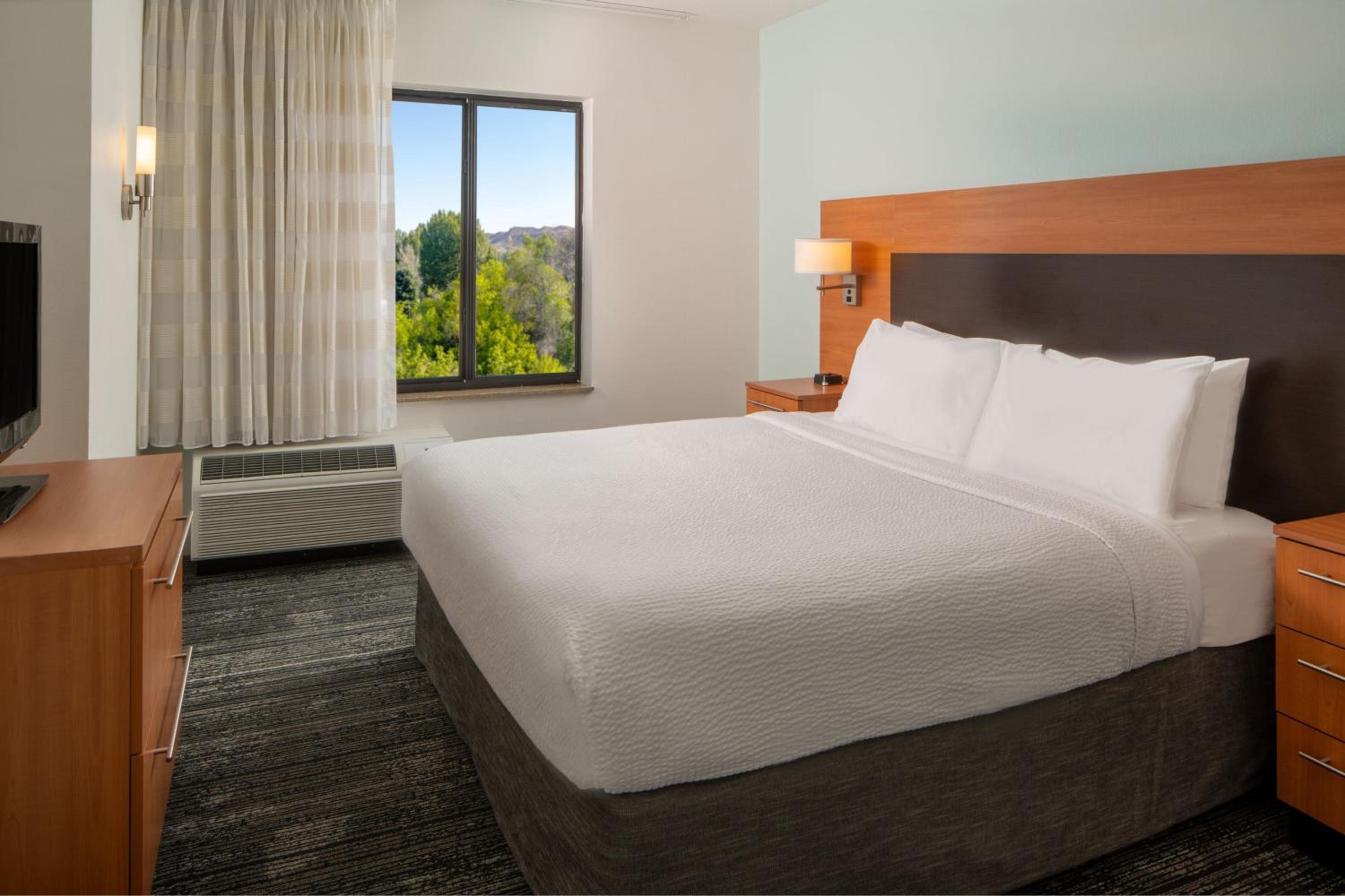 Vernal Vacations - TownePlace Suites by Marriott Vernal - Property Image 4
