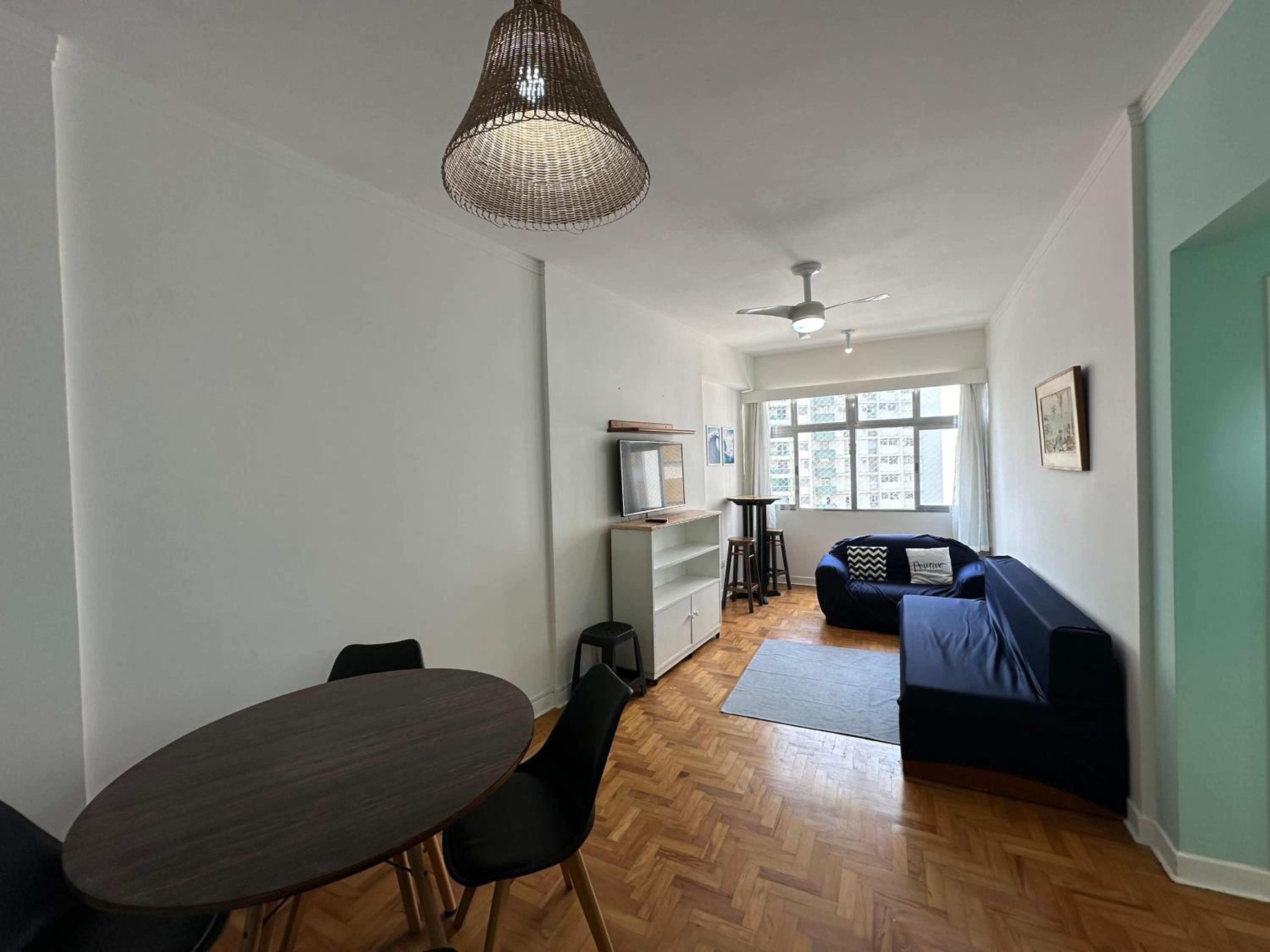 Apartamento Pintangueiras - Pé na Areia com Serviço de Praia