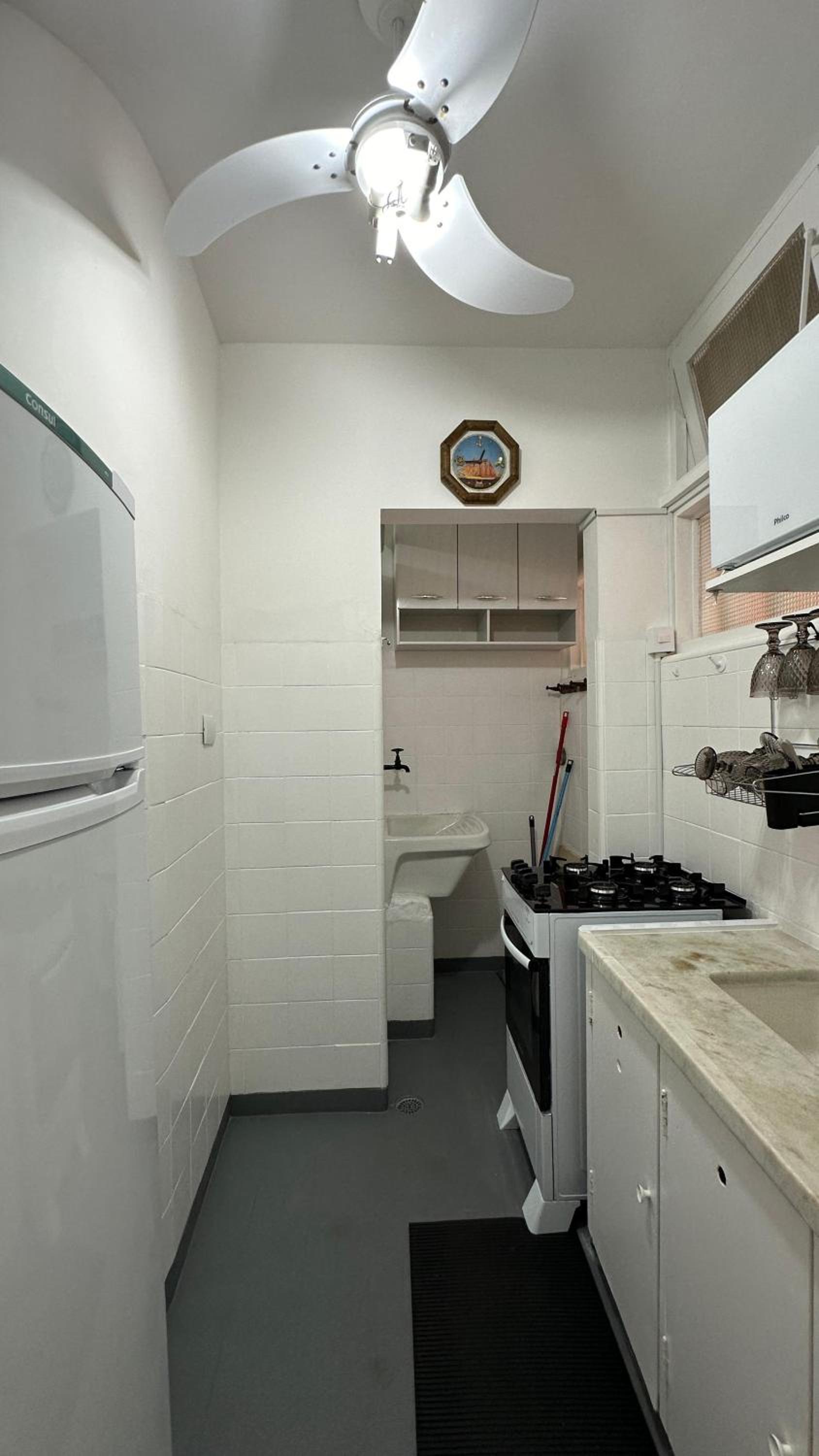 Apartamento Pintangueiras - Pé na Areia com Serviço de Praia