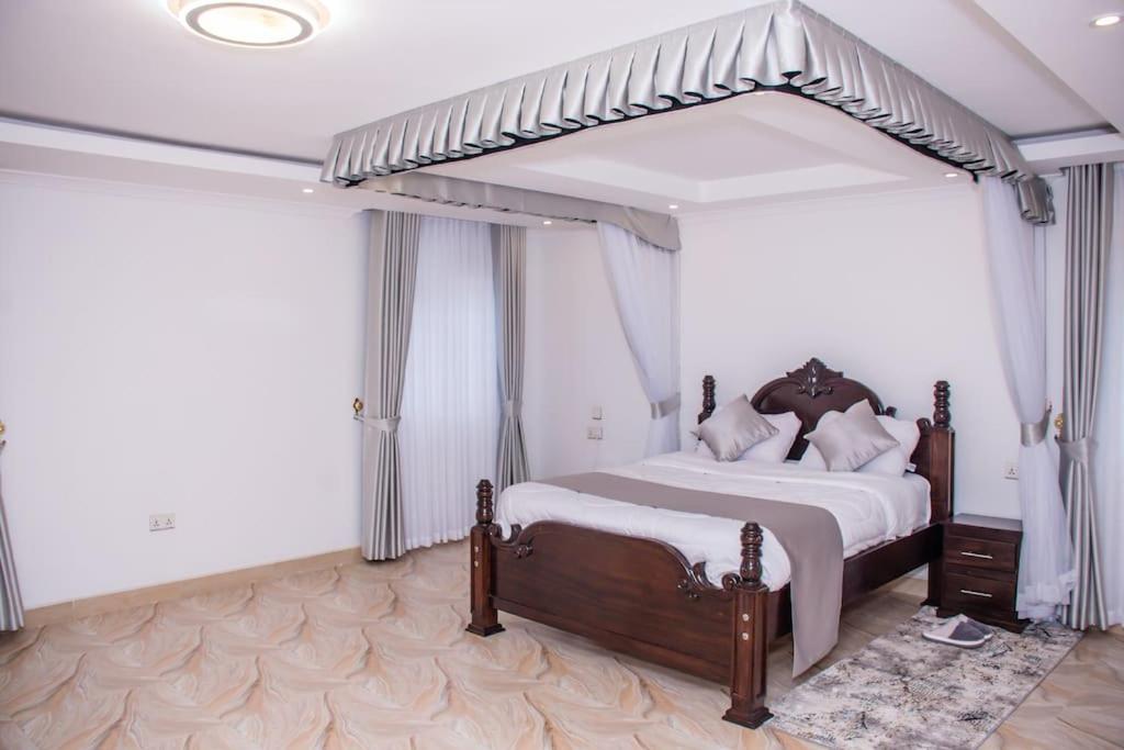 ORANA Luxury Palace view 3