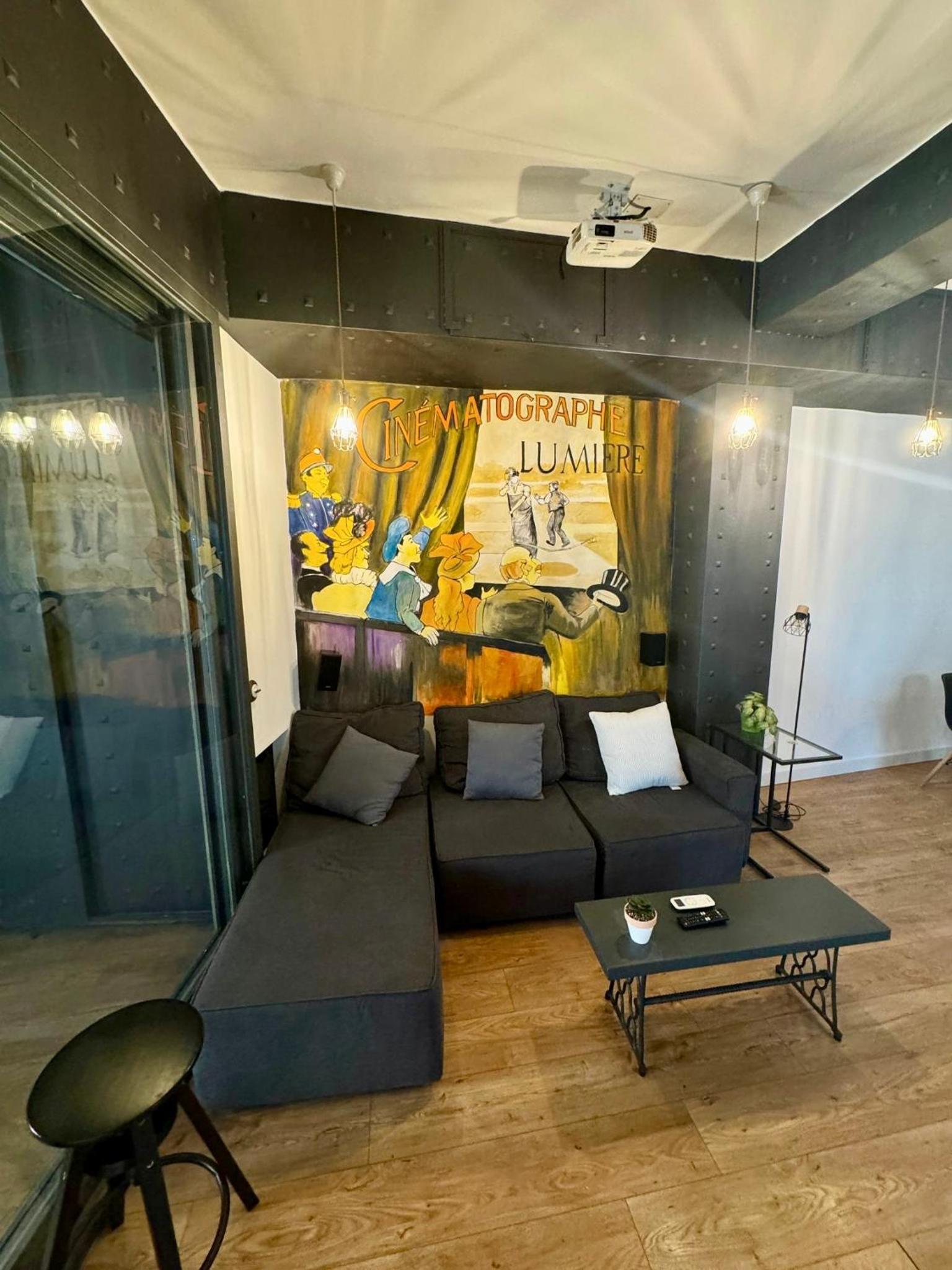 lounge