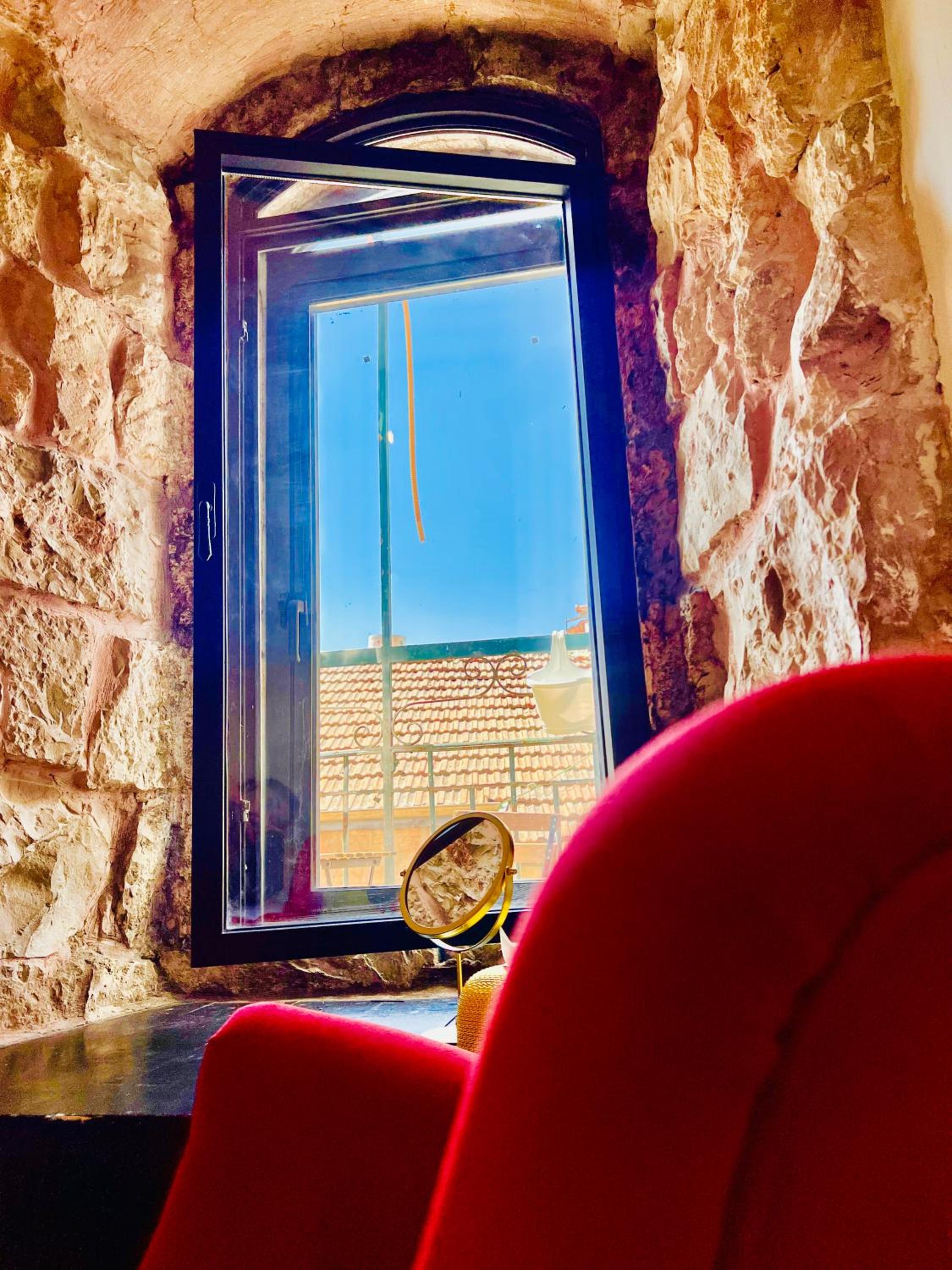 Jerusalem apartment center view 3