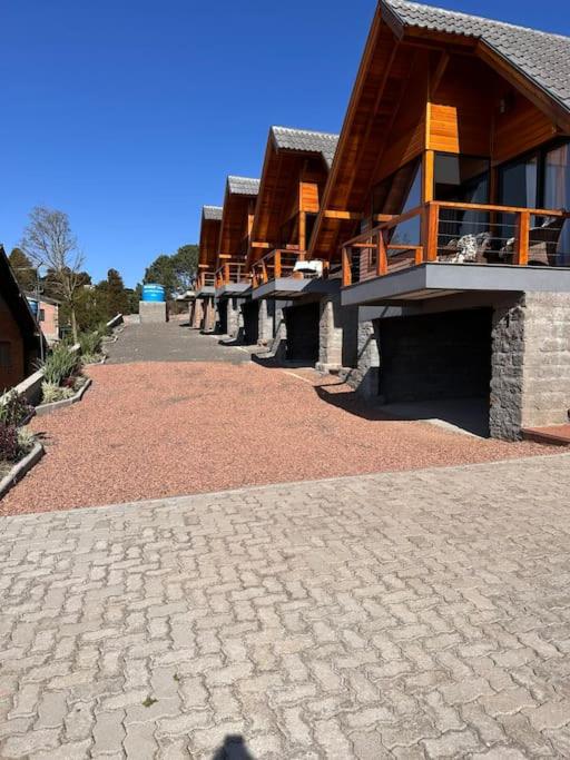 Hotel Cabanas Salto Village - Image 1