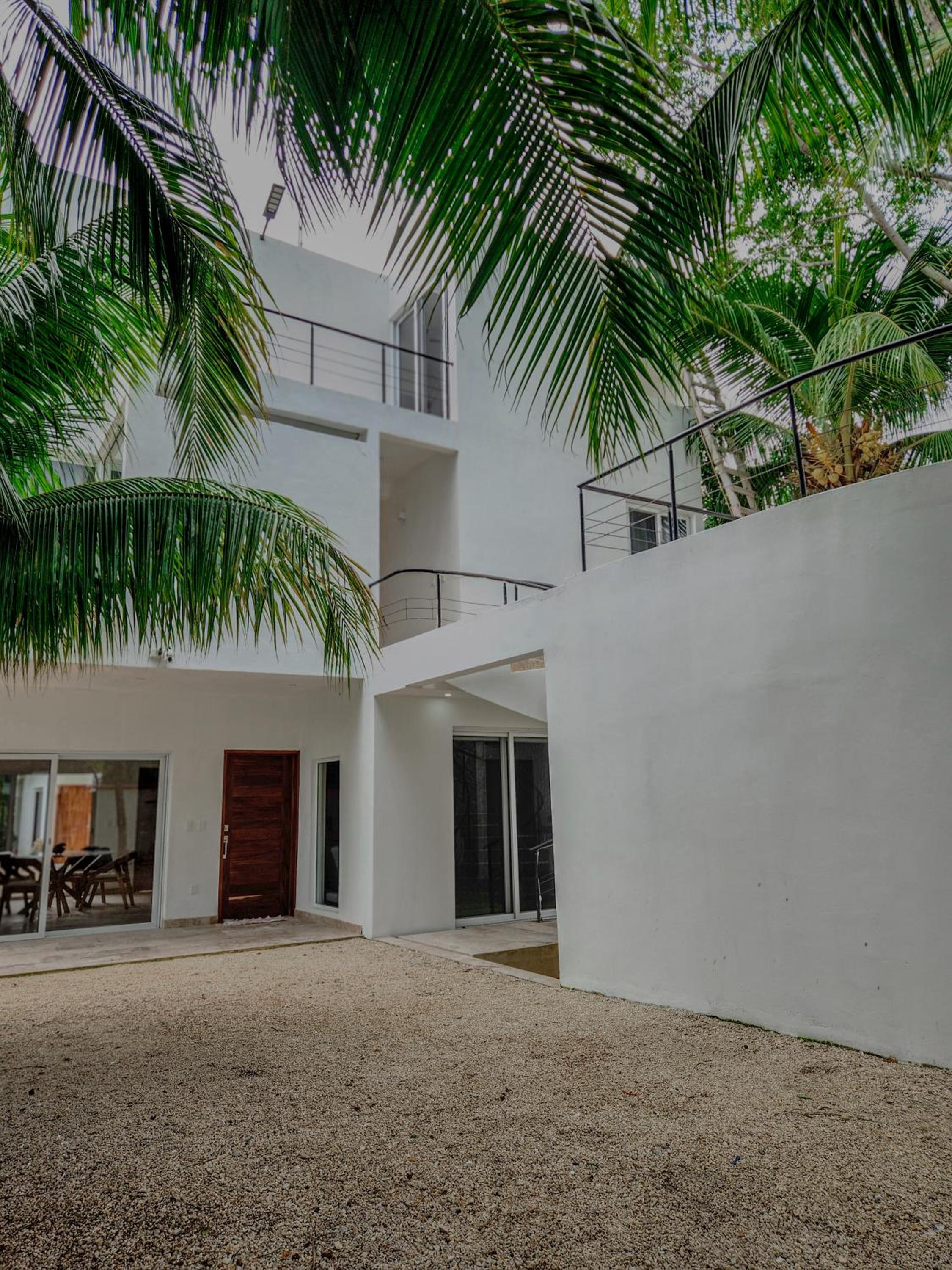 Luxury Lake Villa with Pool & Lagoon Views in Bacalar