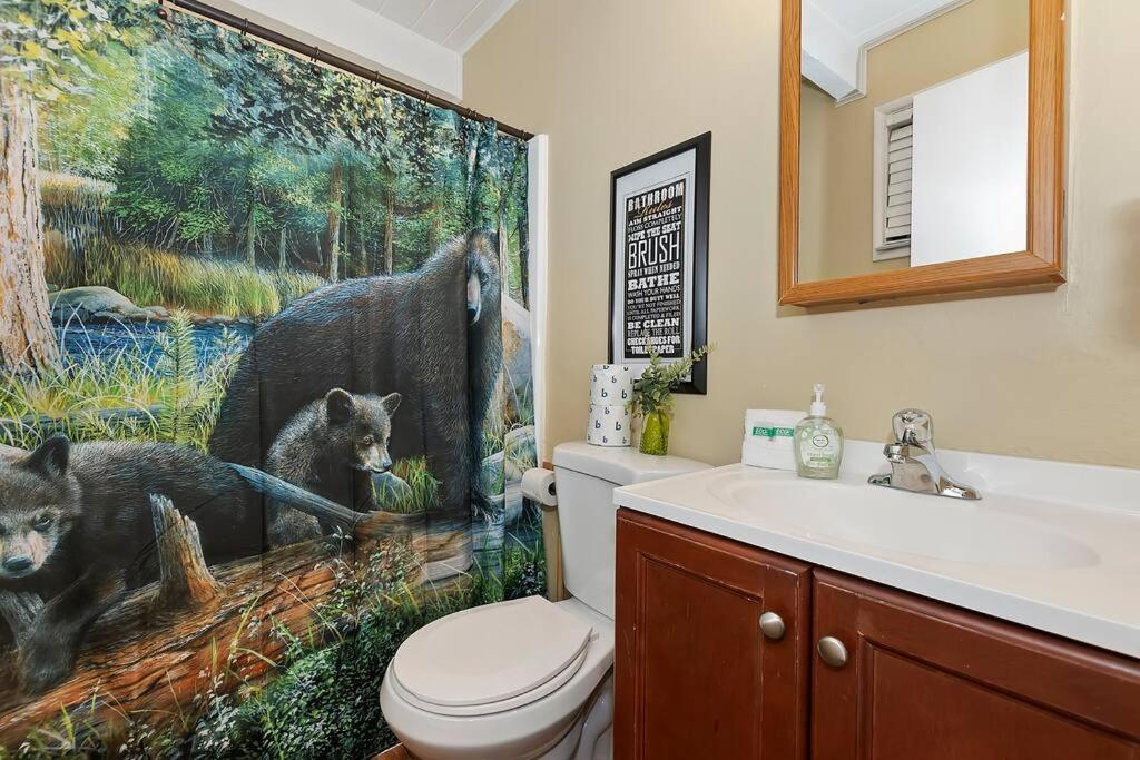 Black Cedar Bungalow