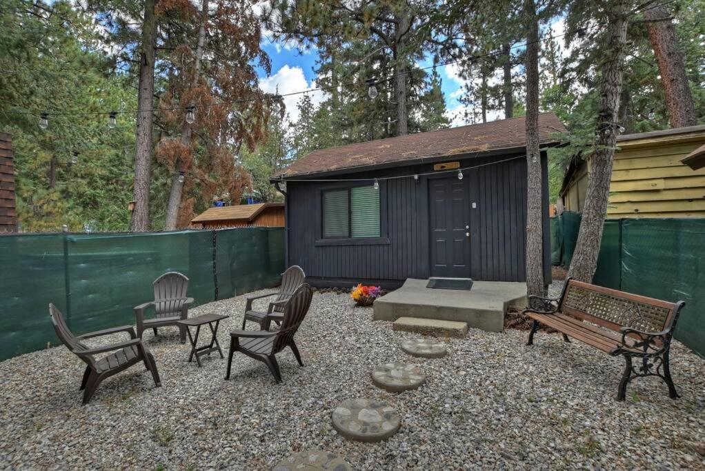 Black Cedar Bungalow