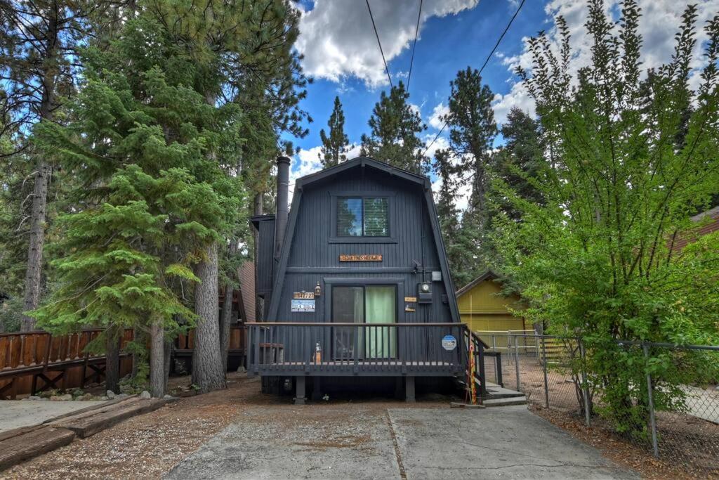 Black Cedar Bungalow