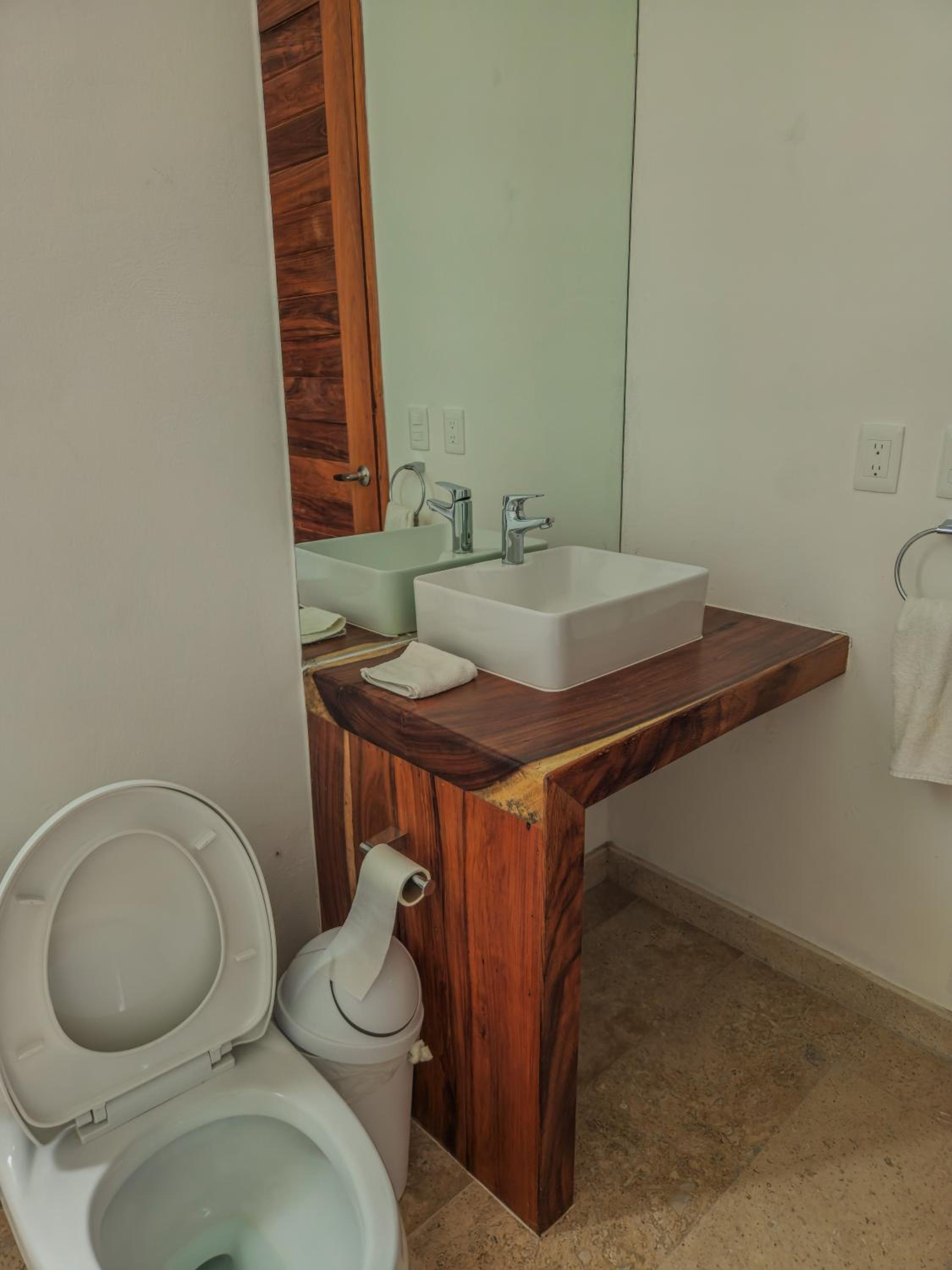 Luxury Lake Villa with Pool & Lagoon Views in Bacalar